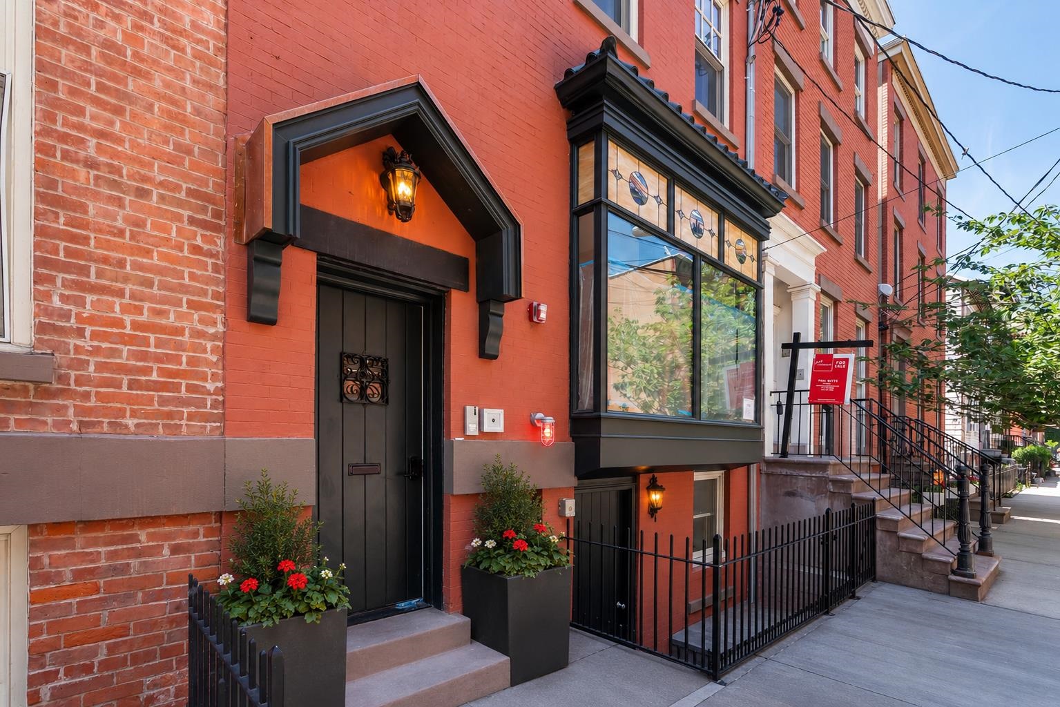 225 MONTGOMERY ST - Photo 4