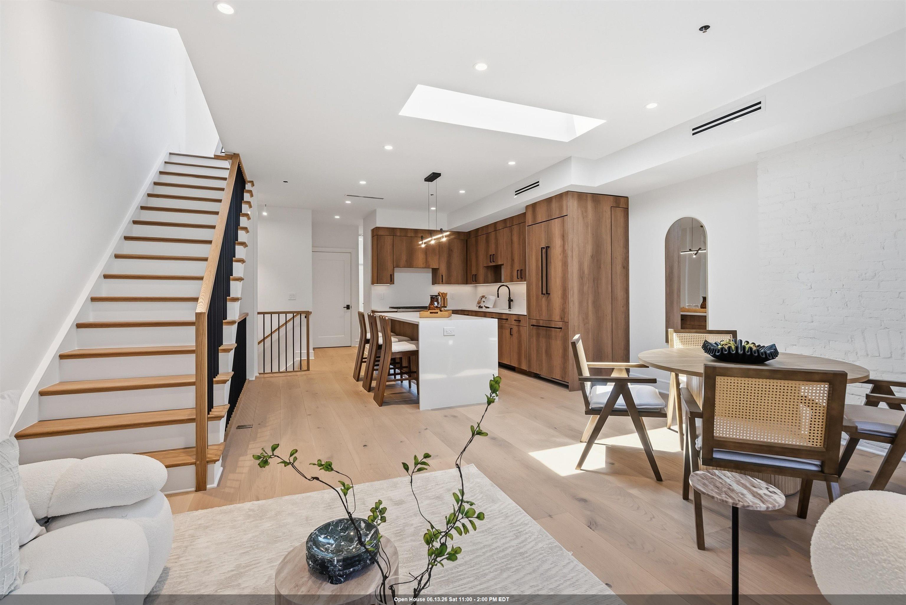 225 MONTGOMERY ST - Photo 1
