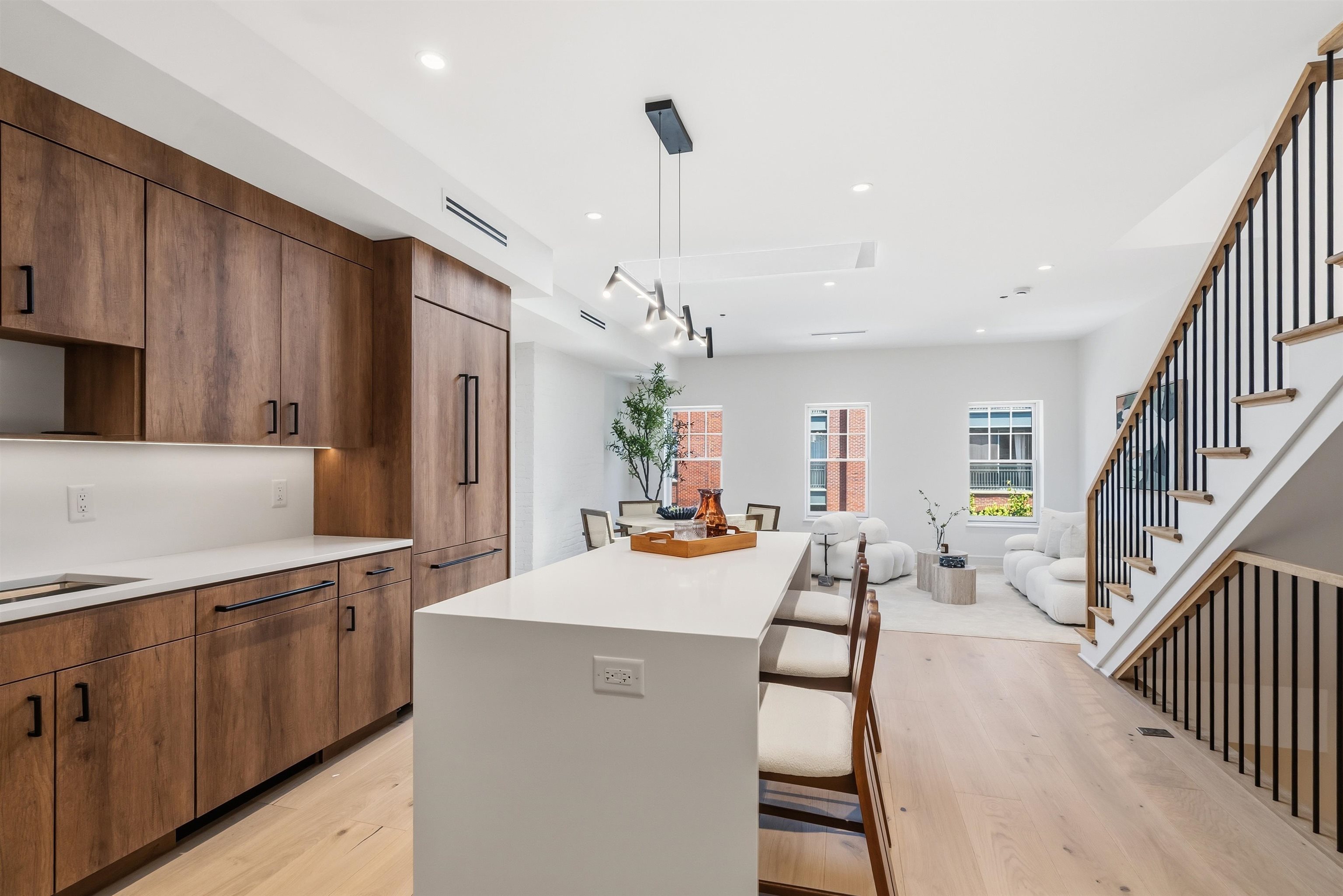 225 MONTGOMERY ST - Photo 2