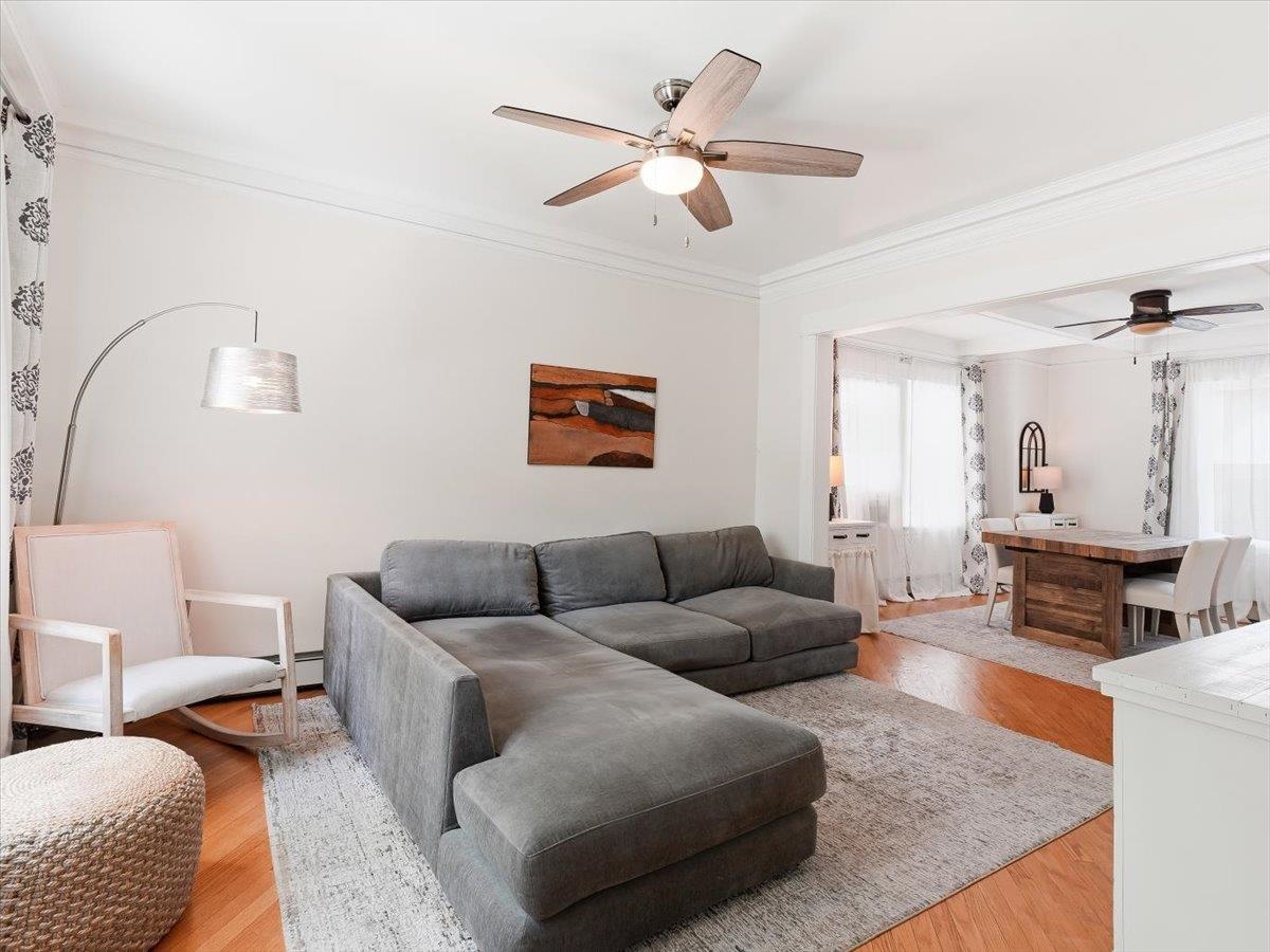 122 GLENWOOD AVE - Photo 2
