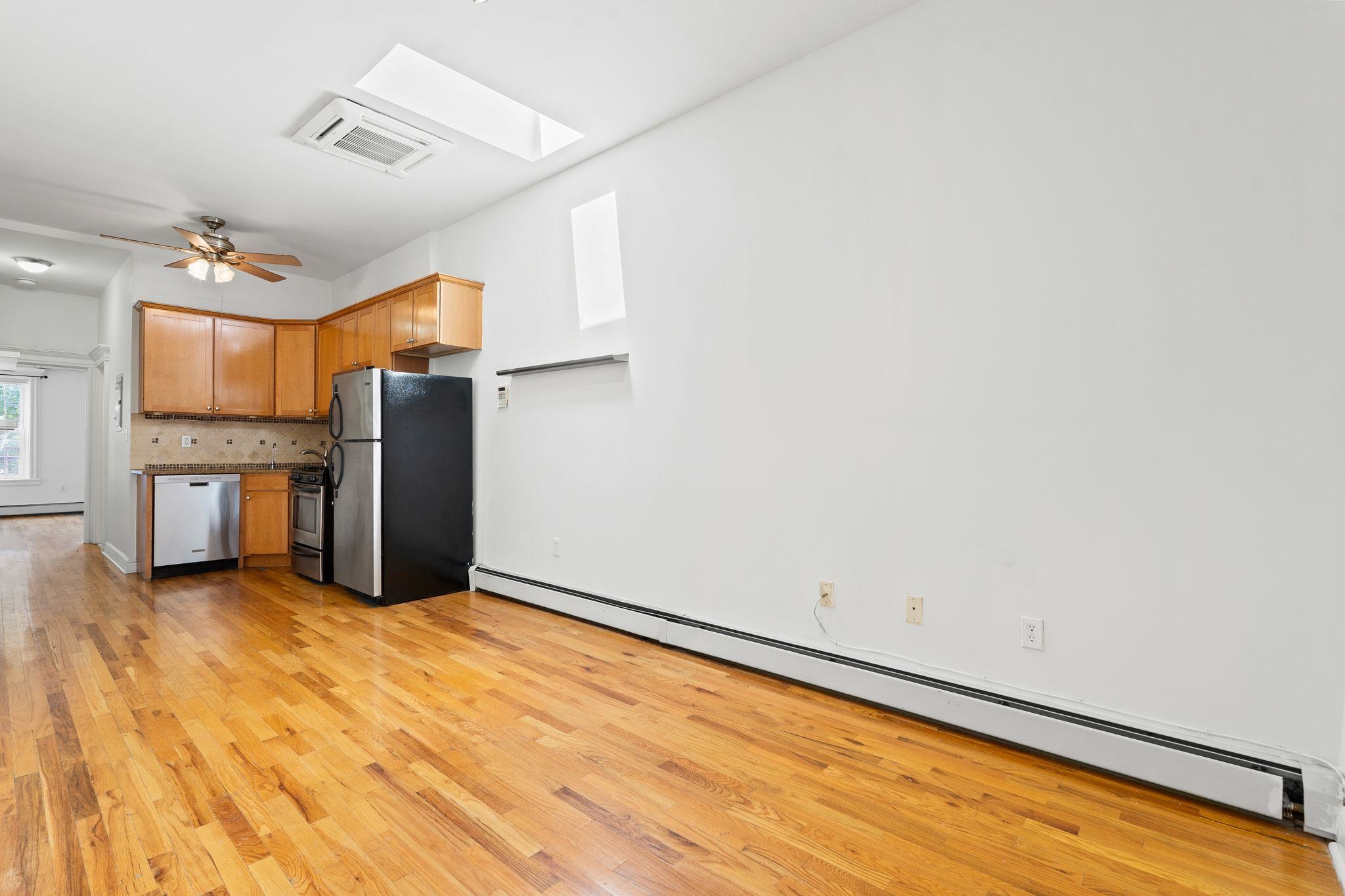 349 7TH ST - Photo 2