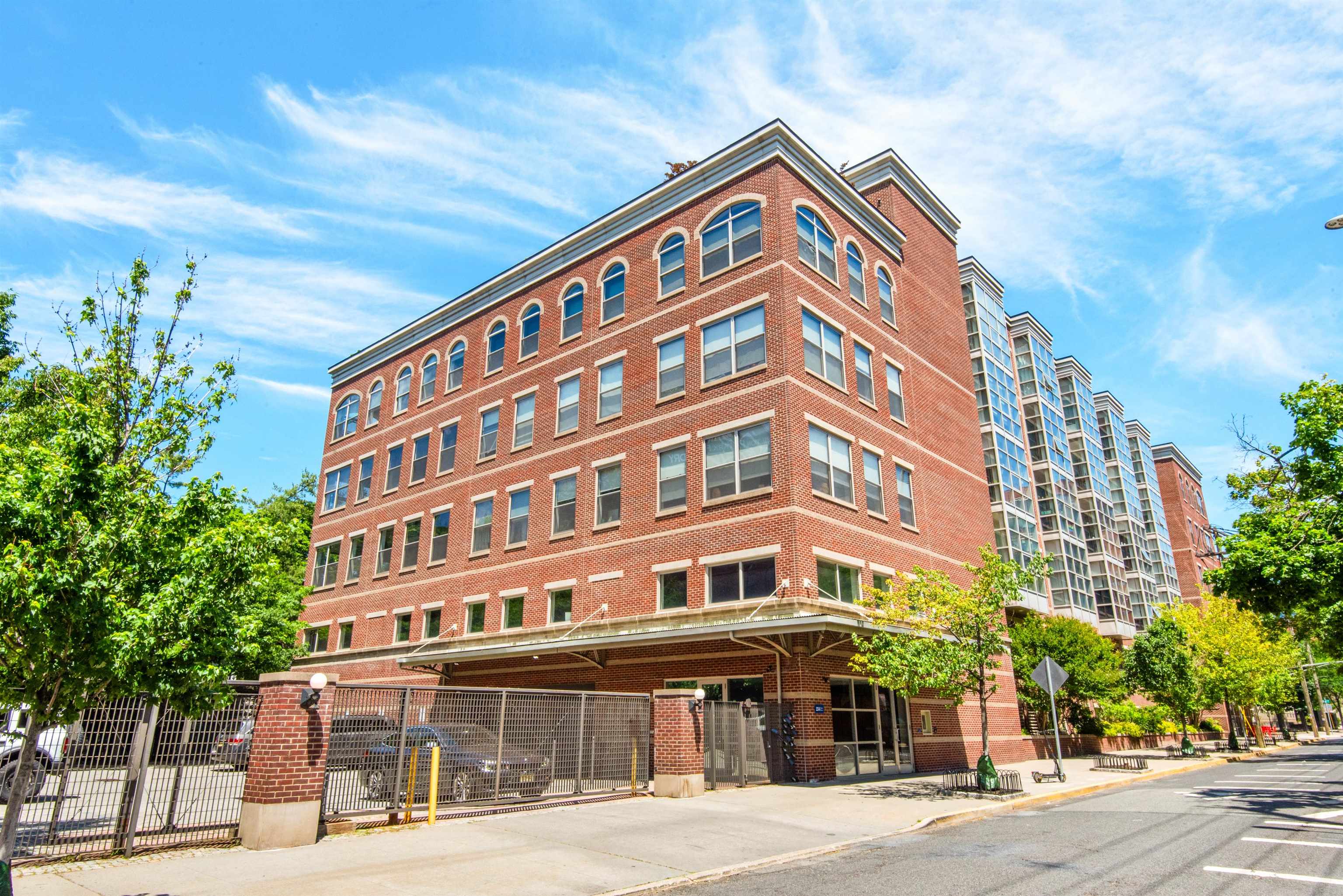 234 10TH ST - Photo 2