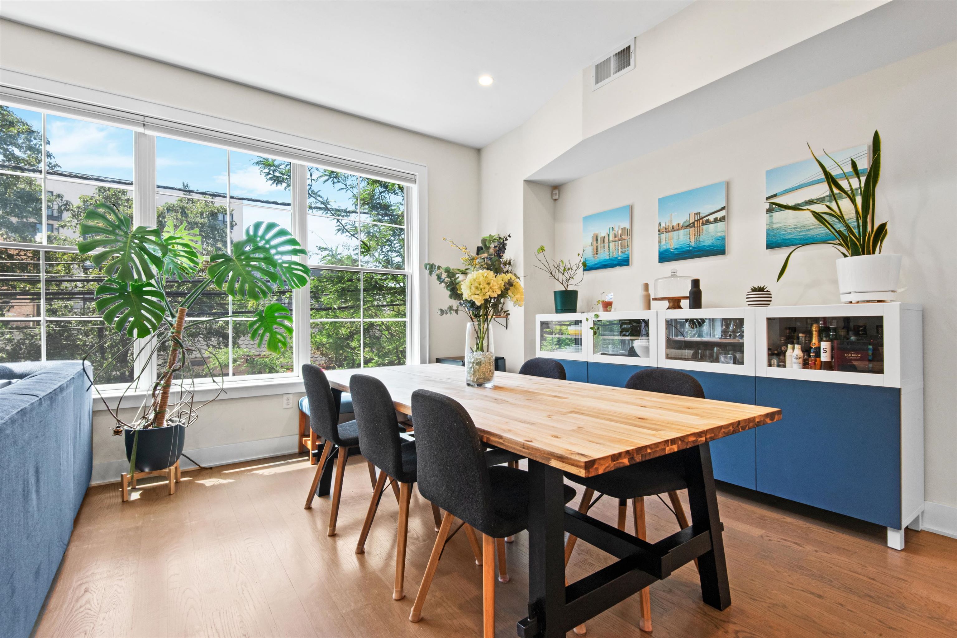 374 7TH ST - Photo 2