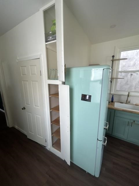 522 42ND ST - Photo 4