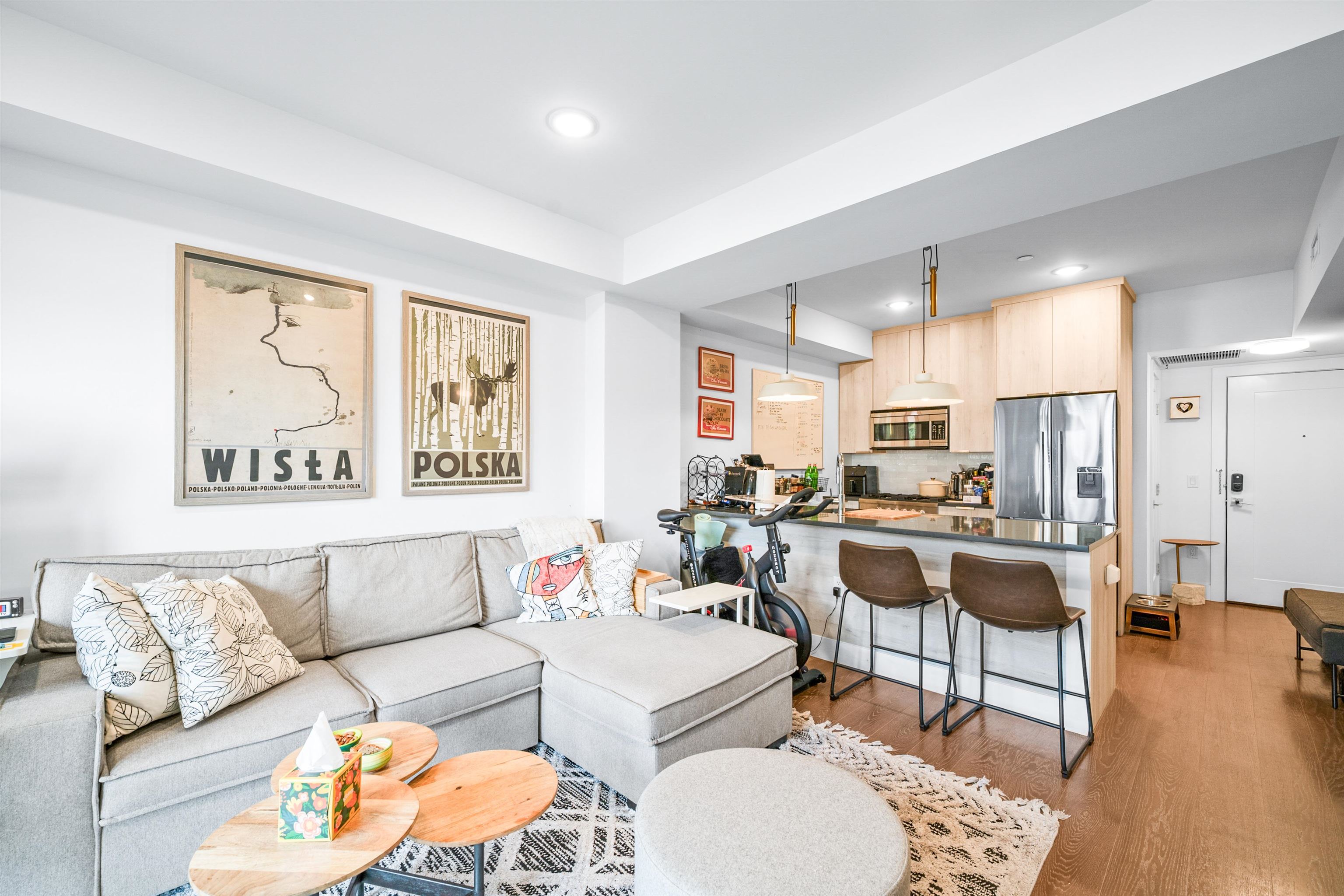 386 5TH ST - Photo 3