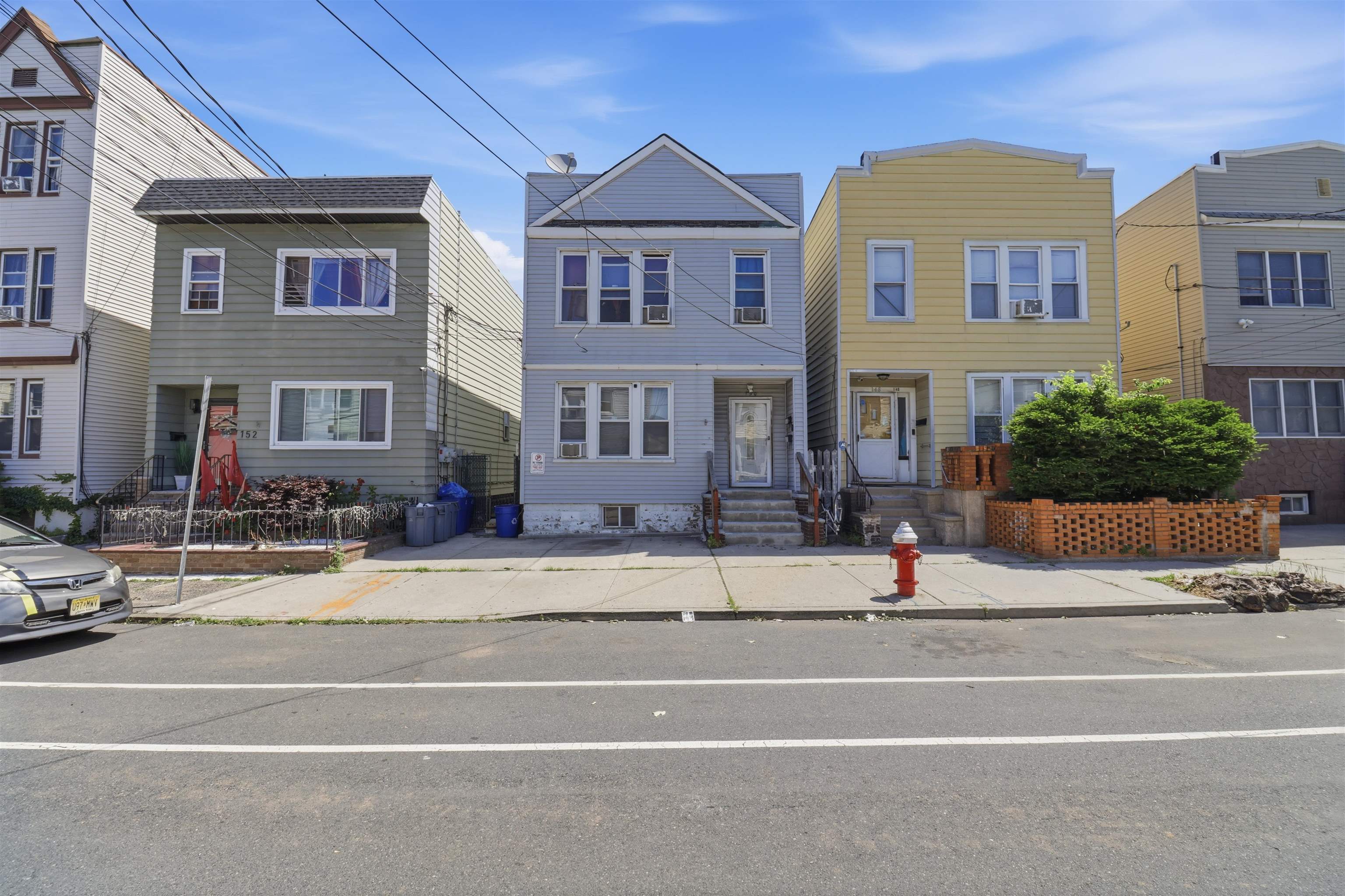 150 TERHUNE AVE - Photo 1