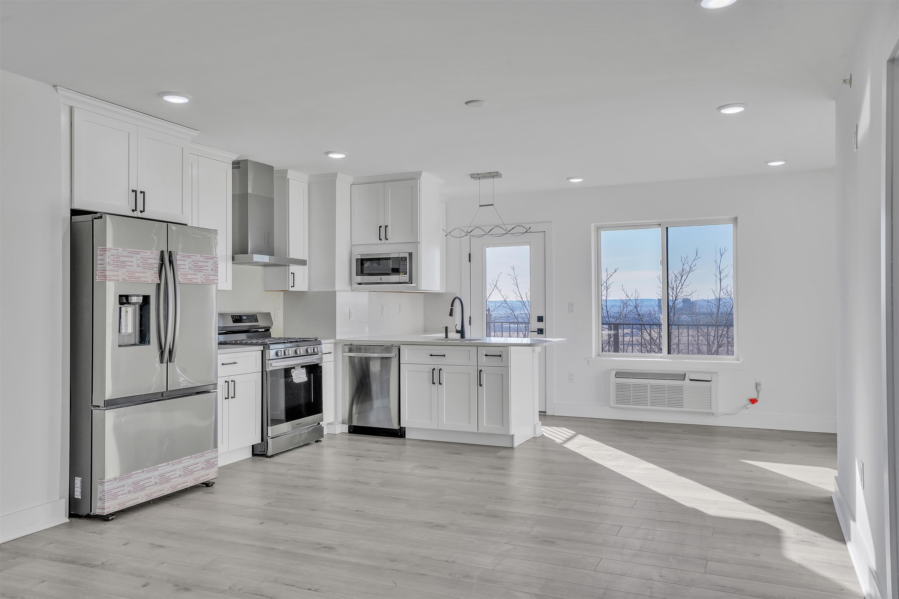 2601 JANE ST - Photo 5