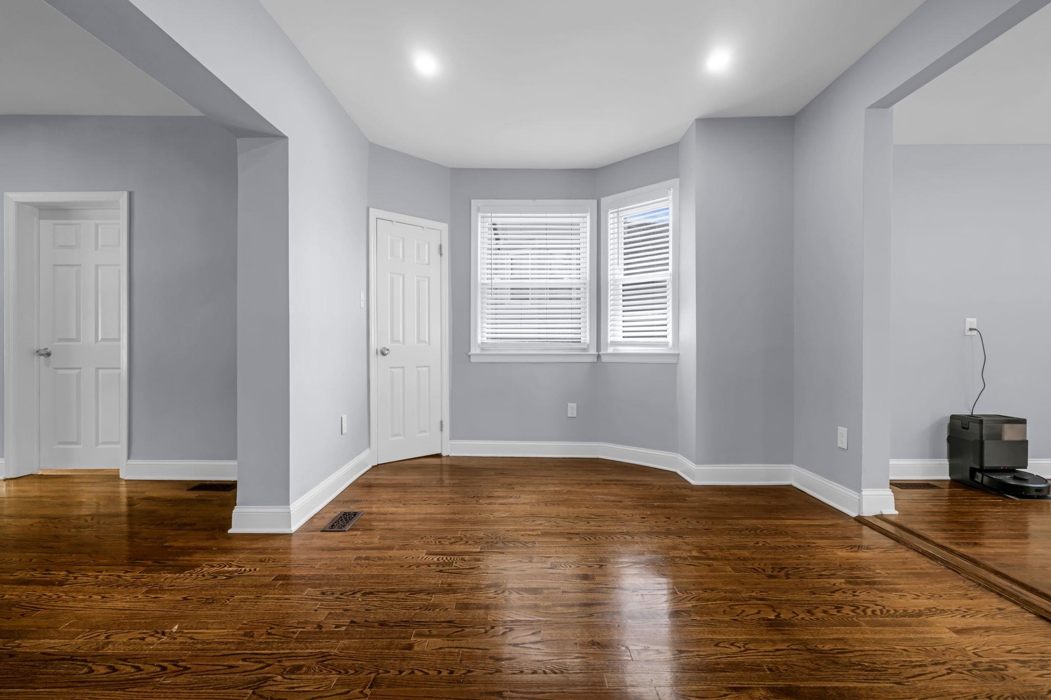 46 43RD ST - Photo 5