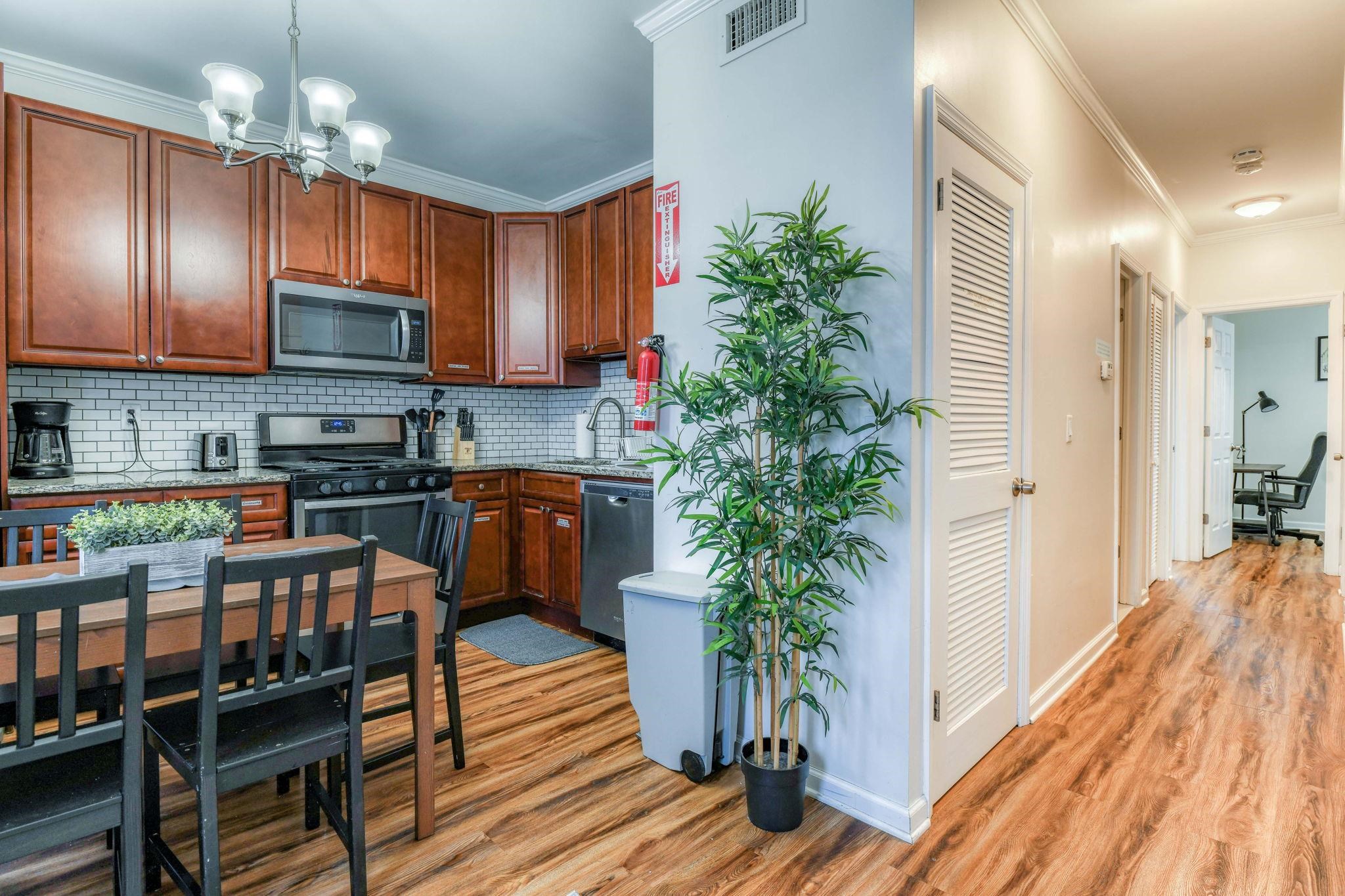 34 GRAY ST - Photo 3