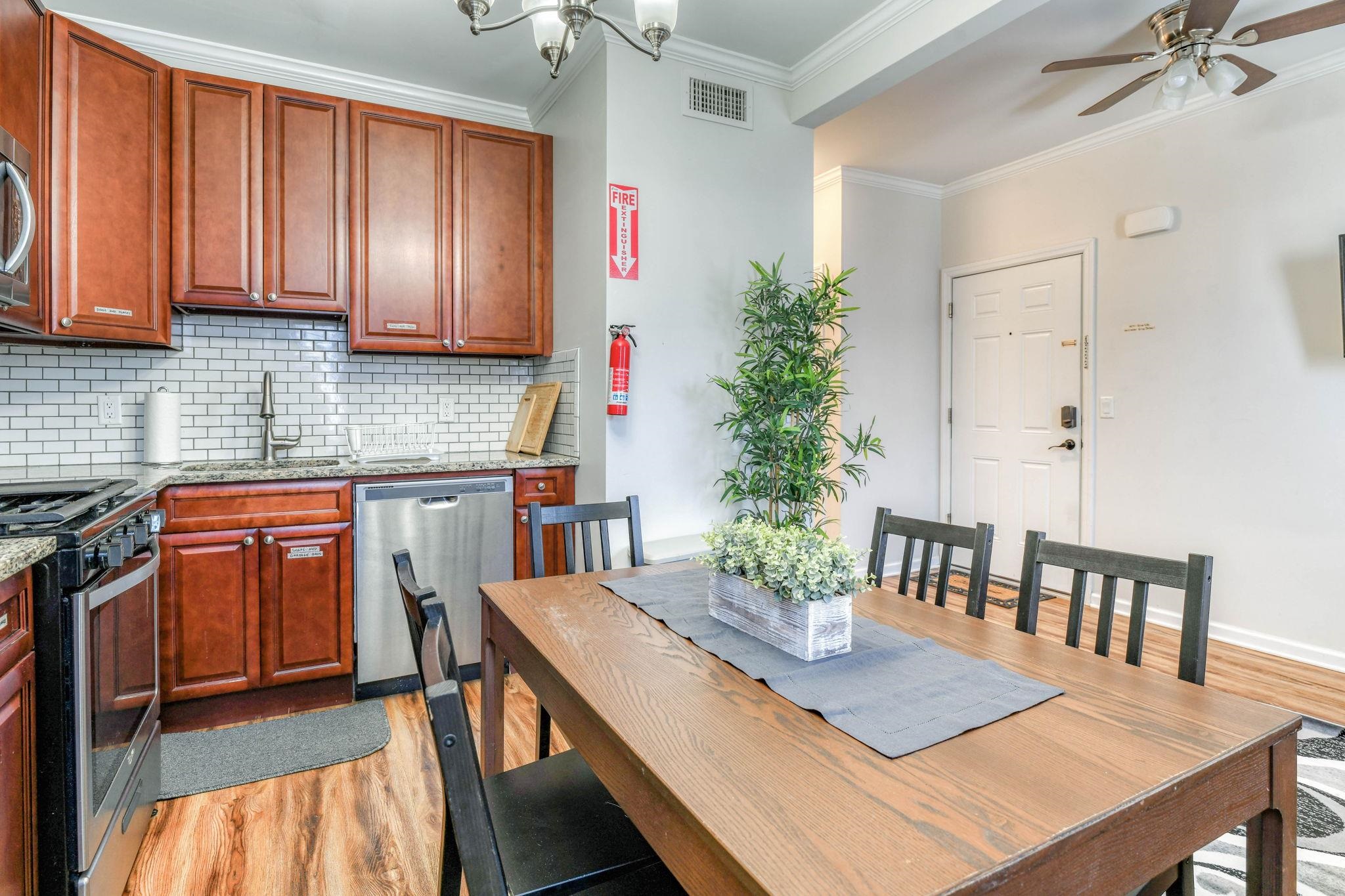 34 GRAY ST - Photo 4