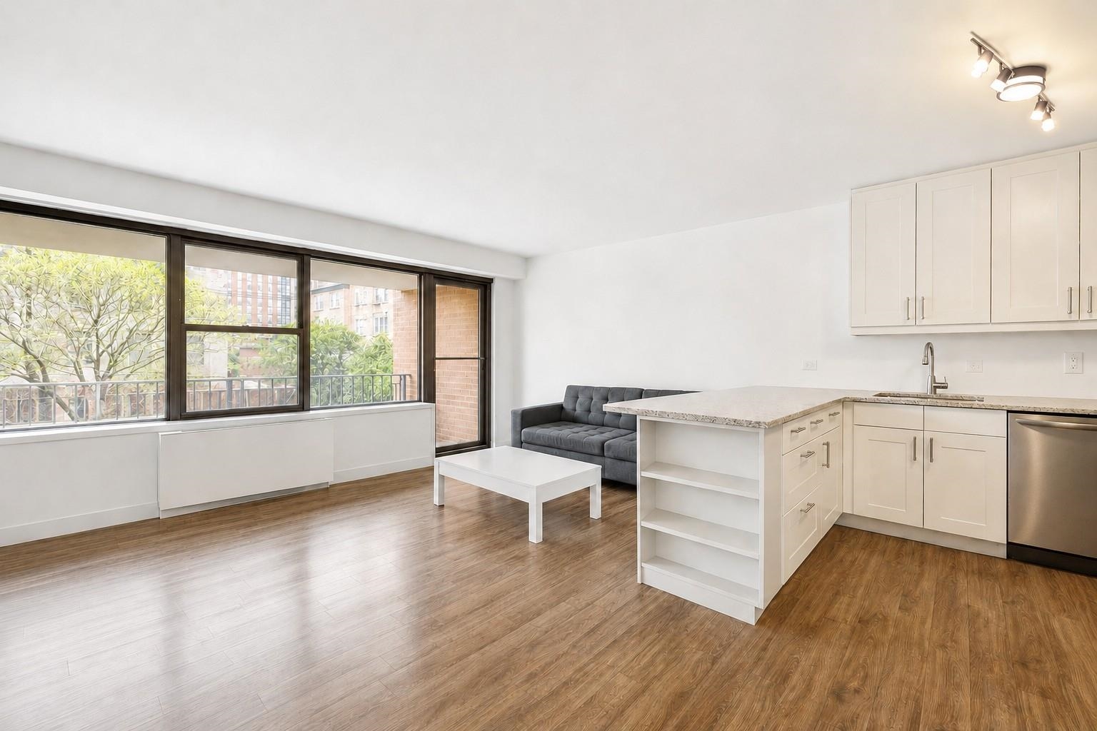 135 MONTGOMERY ST - Photo 4