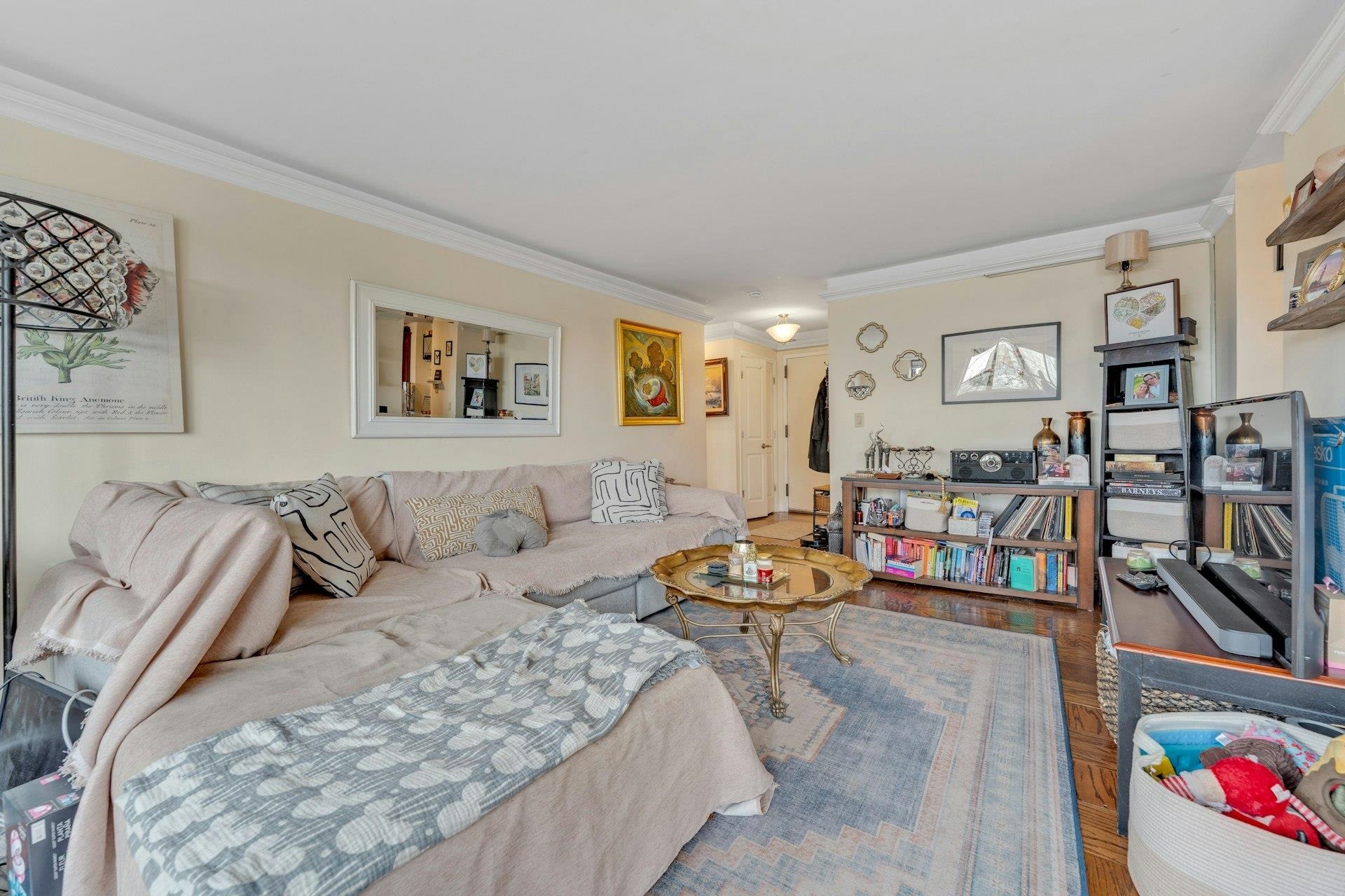 500 CENTRAL AVE #314