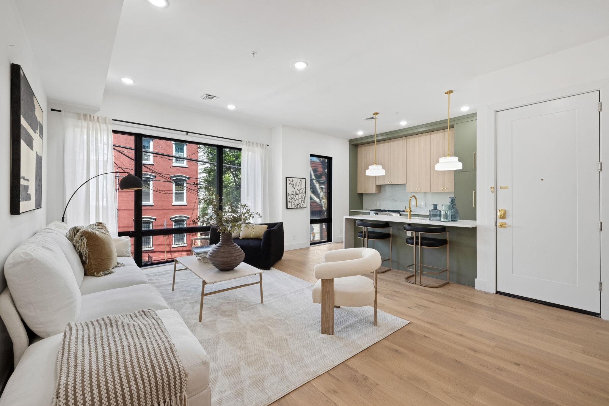 100 WEBSTER AVE - Photo 3