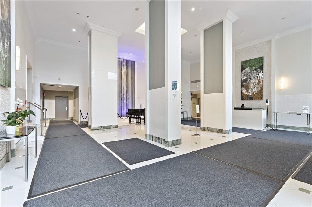 45 RIVER DR SOUTH - Photo 2