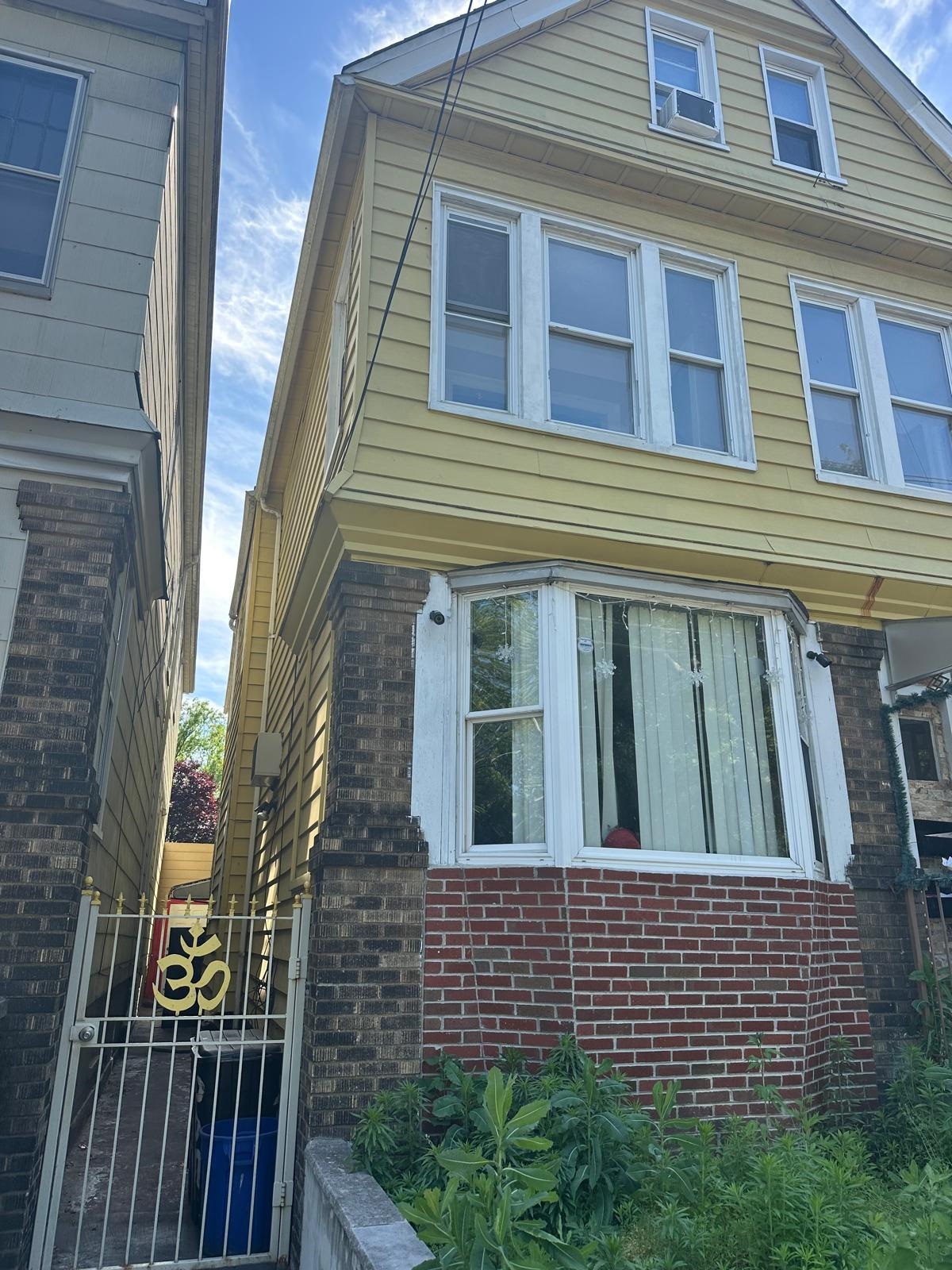 205 WINFIELD AVE - Photo 3