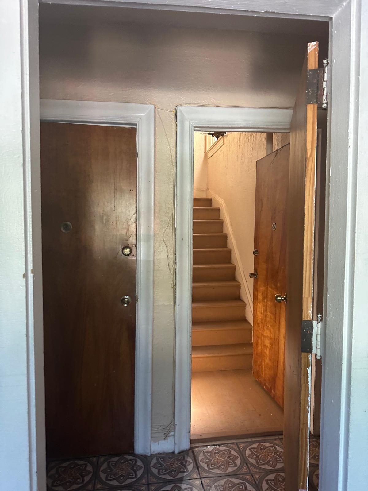 205 WINFIELD AVE - Photo 5