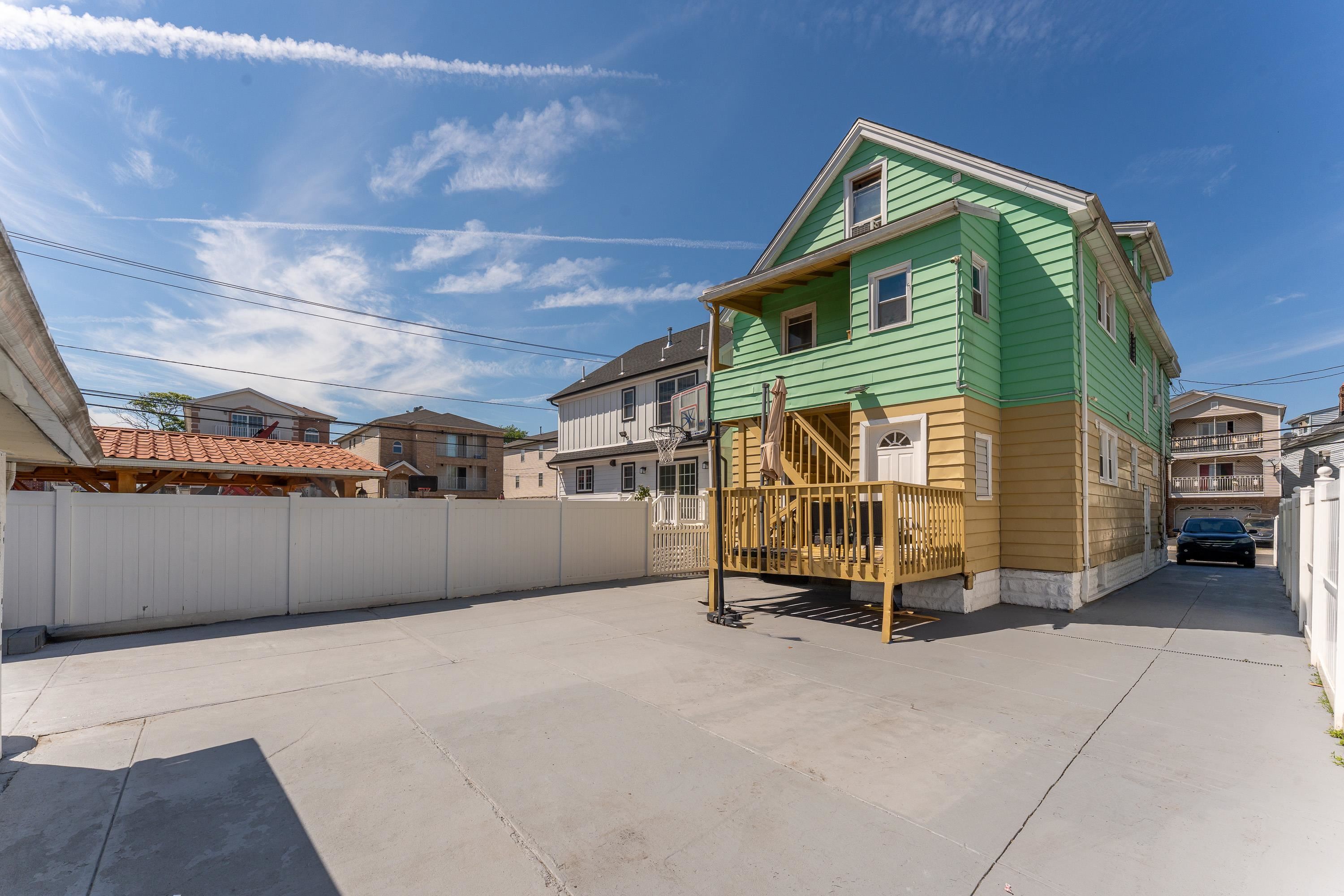 860-862 GARDEN ST - Photo 4