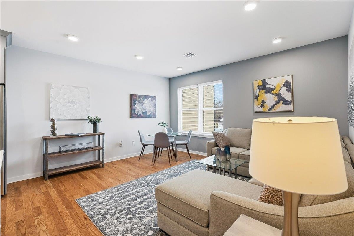 660 BLOOMFIELD AVE - Photo 5