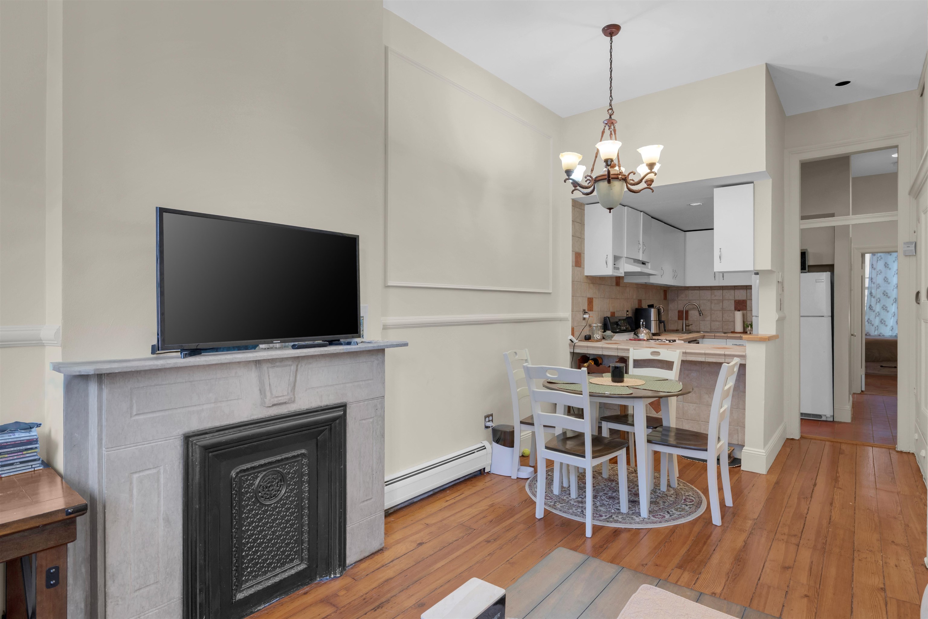 299 8TH ST - Photo 3