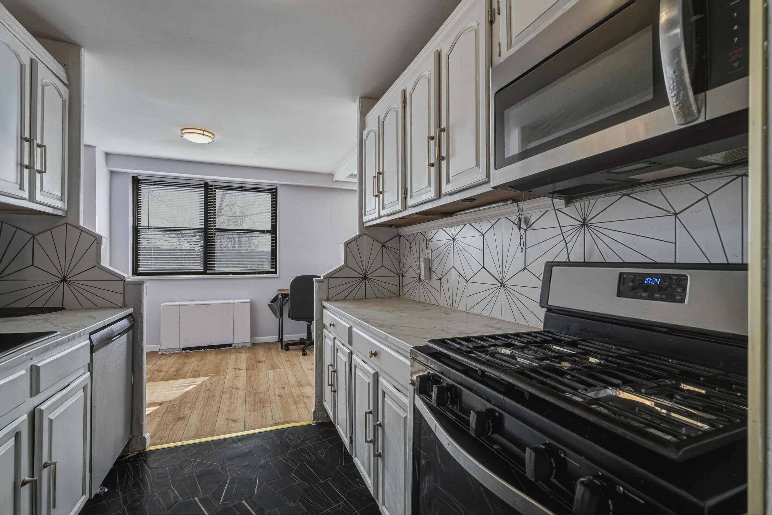 1225 KENNEDY BLVD - Photo 4