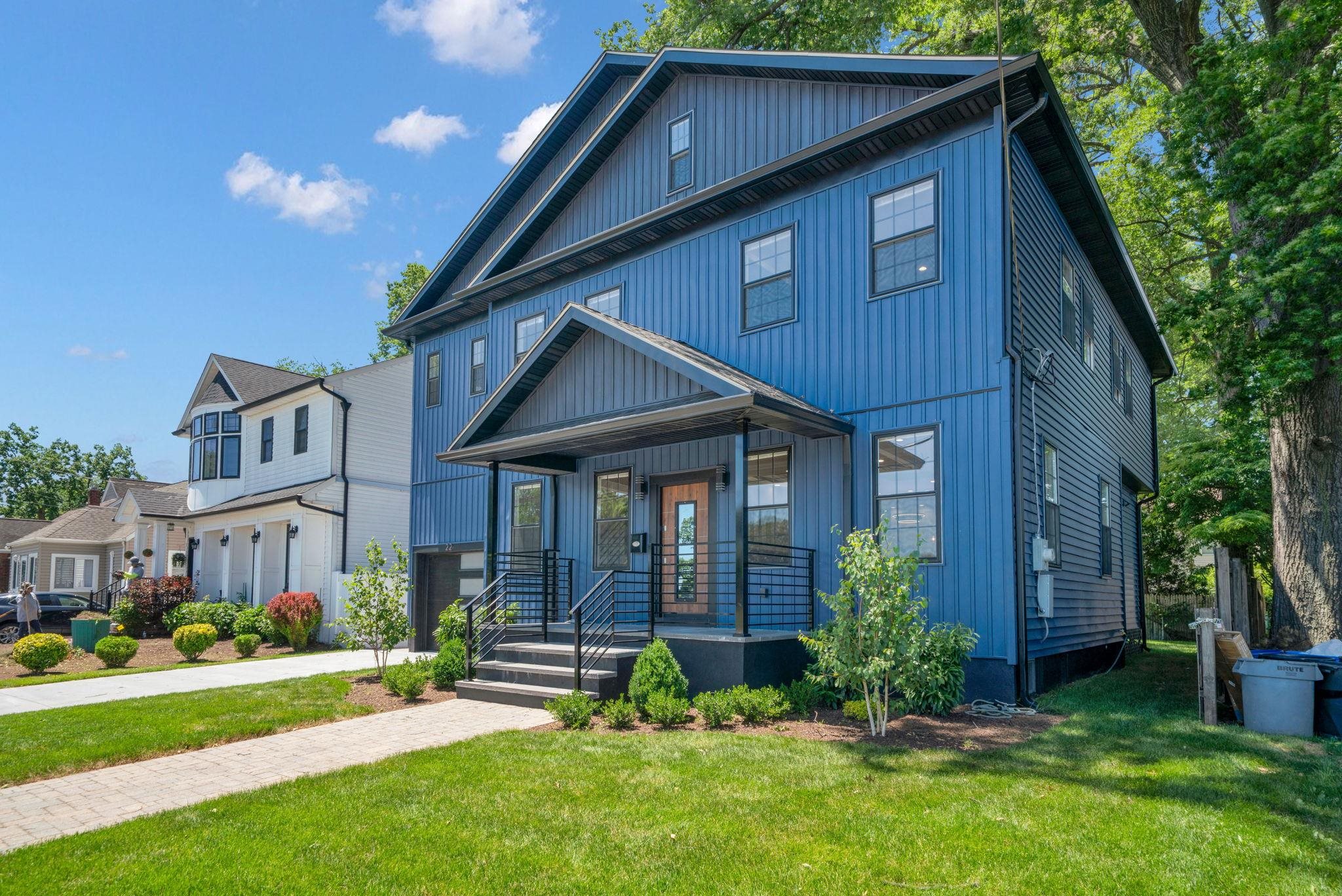 22 N 14TH ST