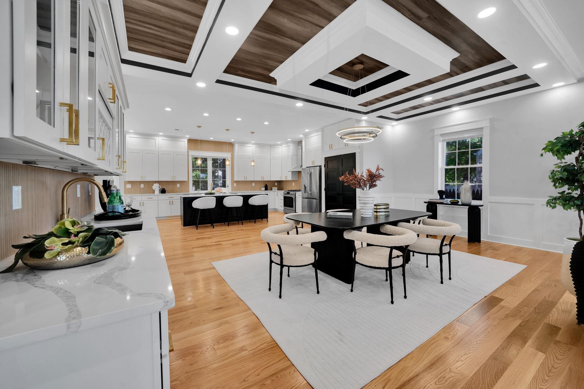 22 N 14TH ST
