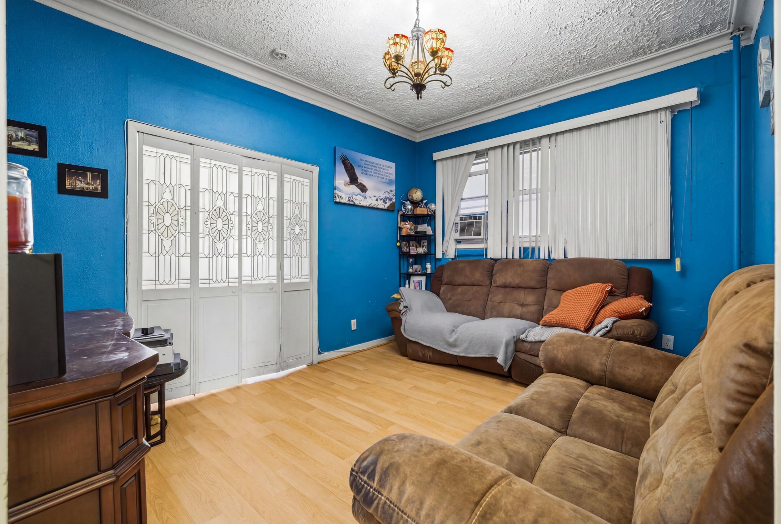 424 56TH ST - Photo 2