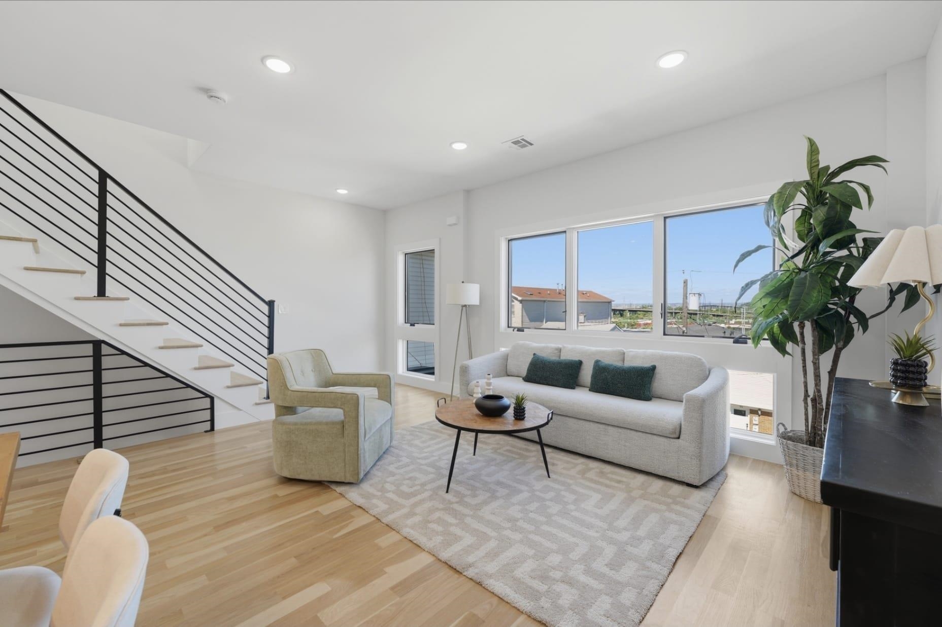 98 WESTERN AVE - Photo 2