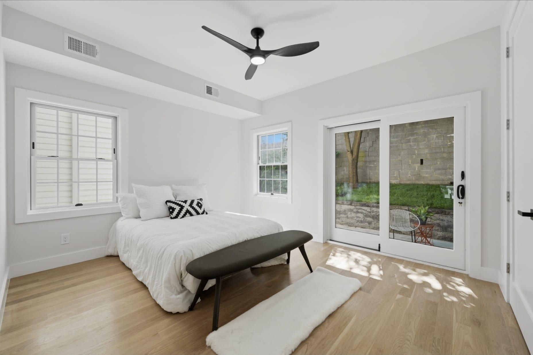 98 WESTERN AVE - Photo 4