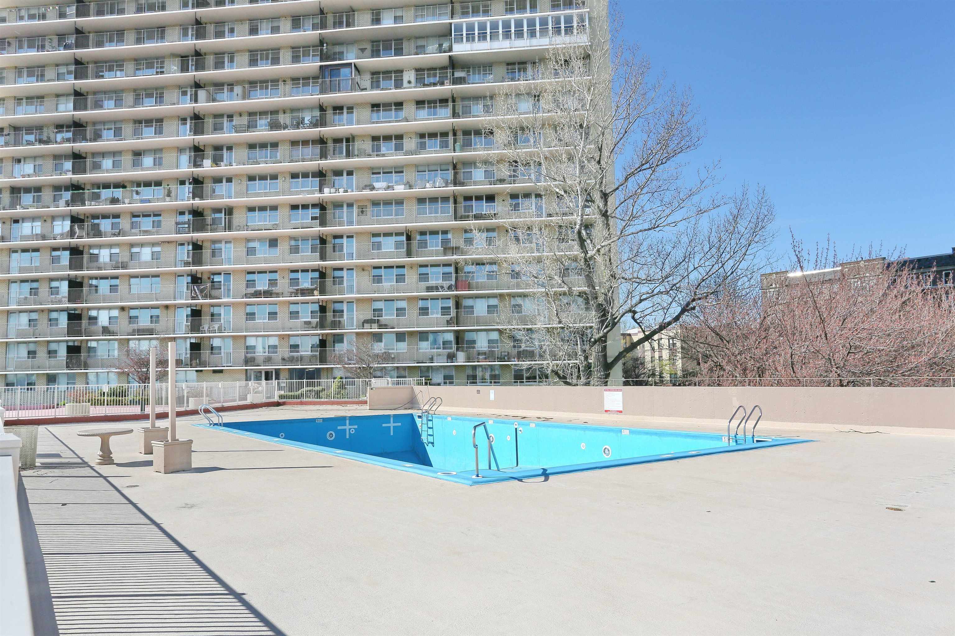 6040 BLVD EAST - Photo 1