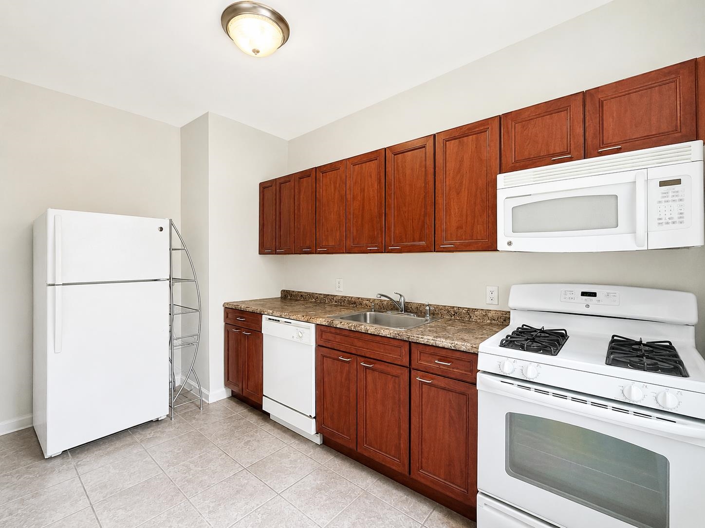333 FAIRMOUNT AVE #3J