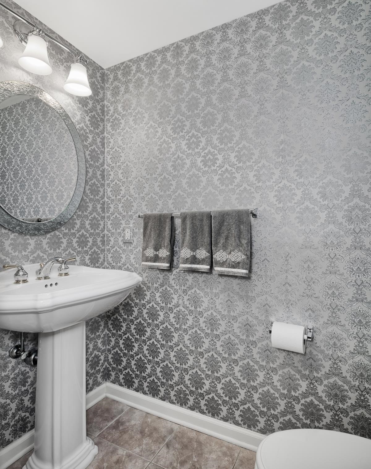 234 PRICE CT - Photo 4