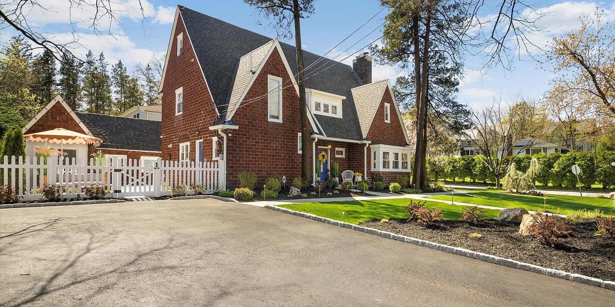 206 LAKEVIEW AVE - Photo 3