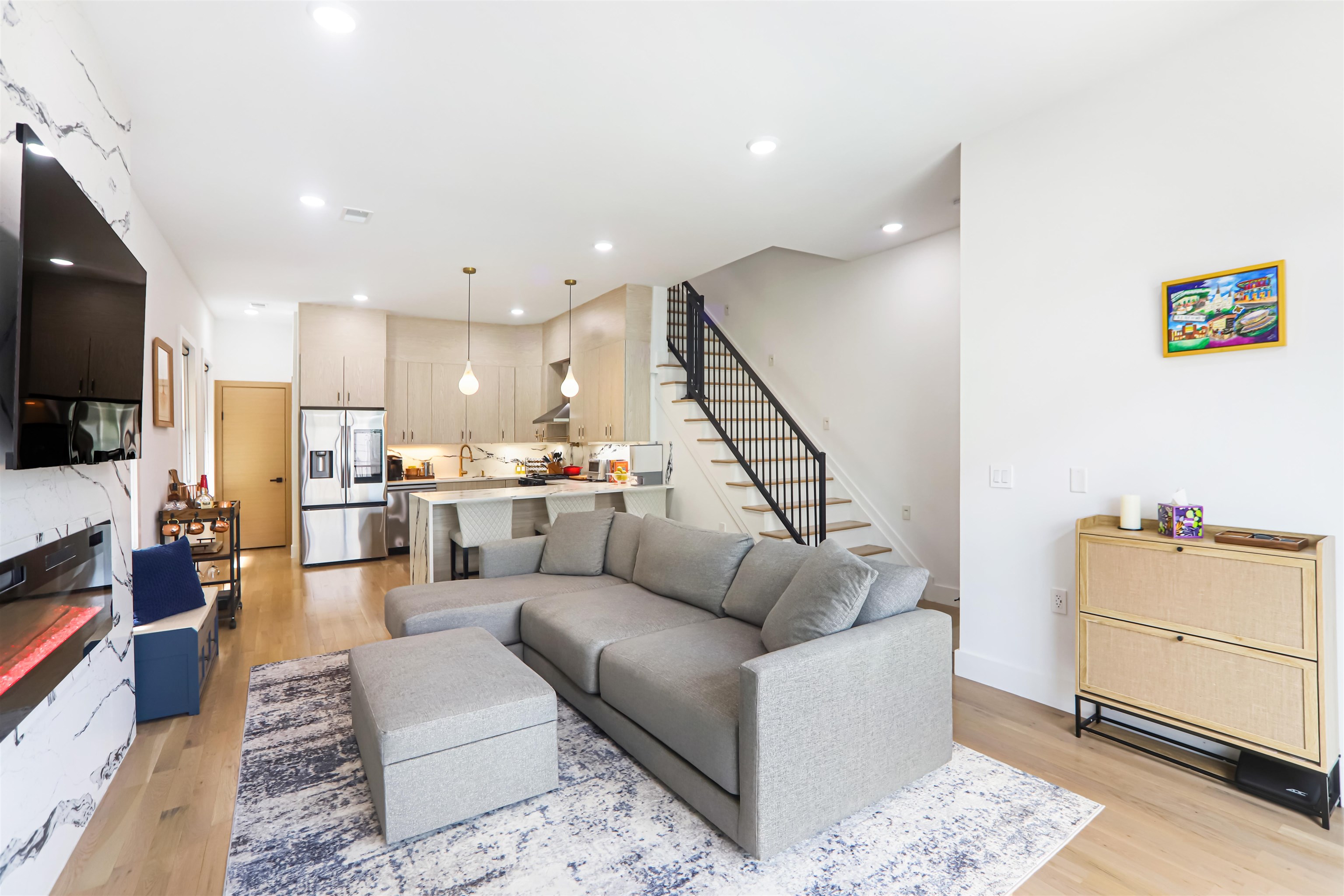 231 CLINTON AVE - Photo 4