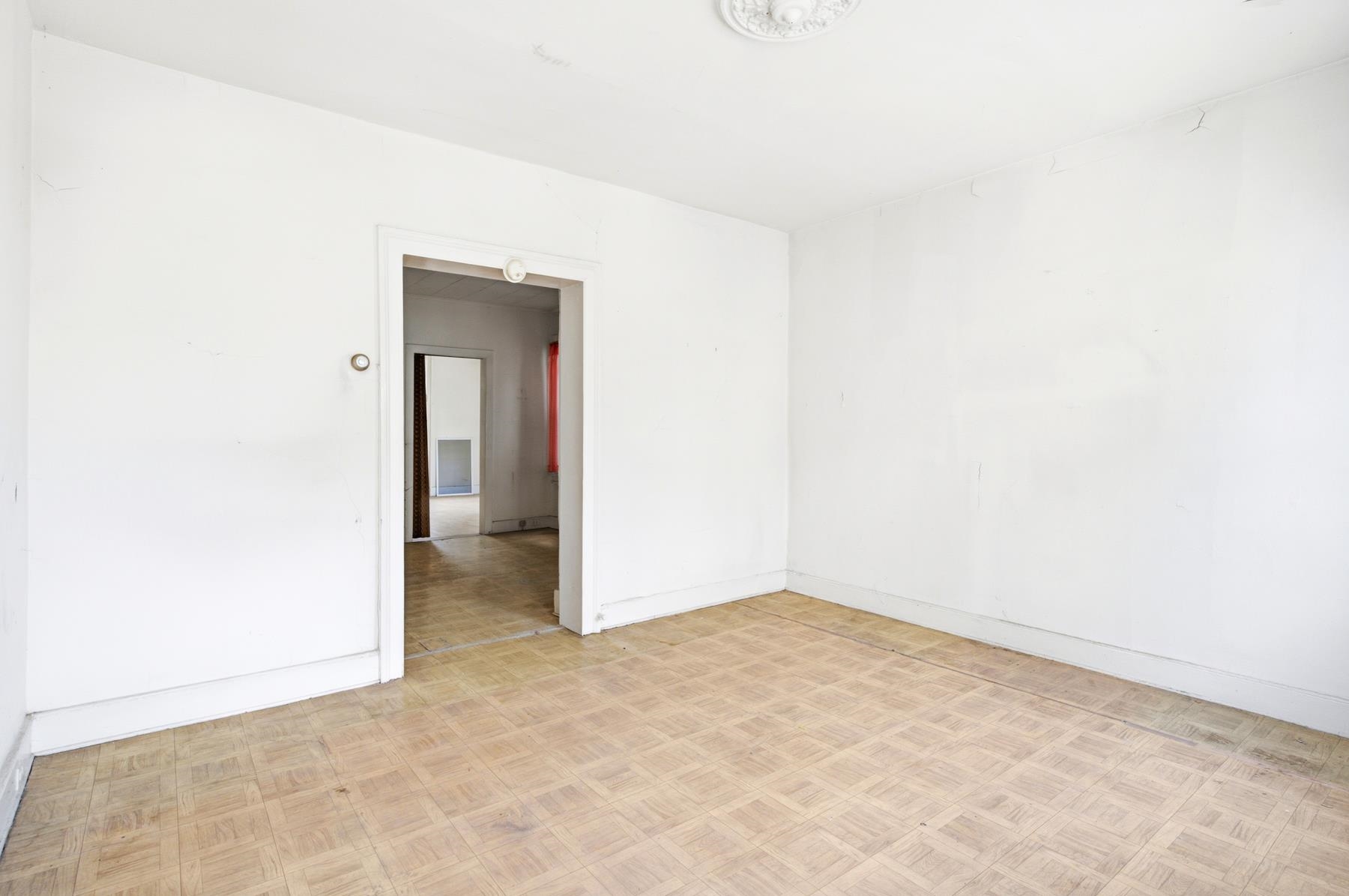 205 BEACON AVE - Photo 5