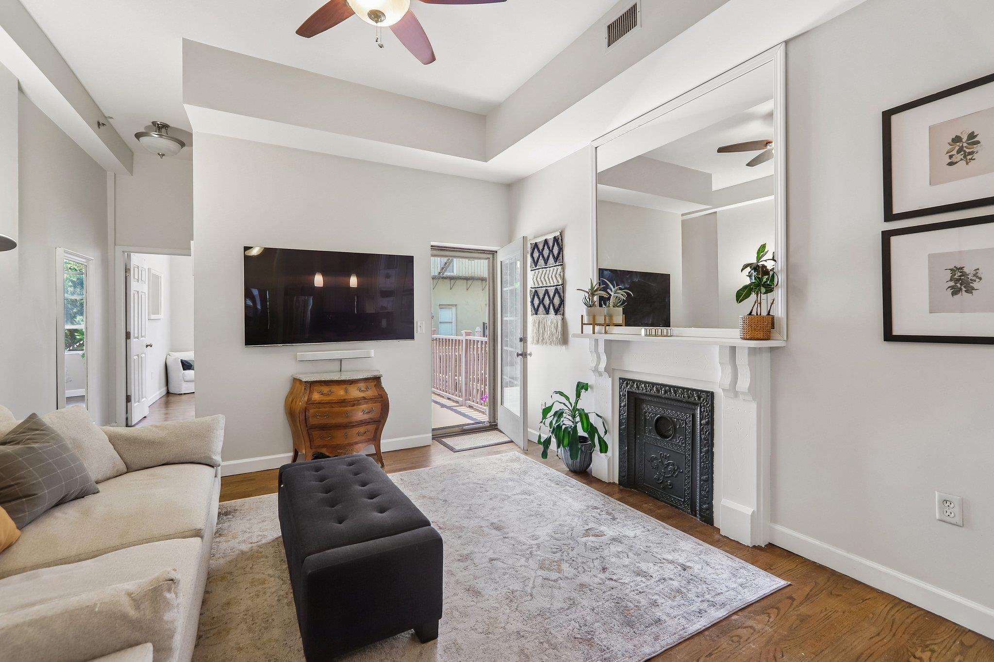 703 PARK AVE - Photo 5