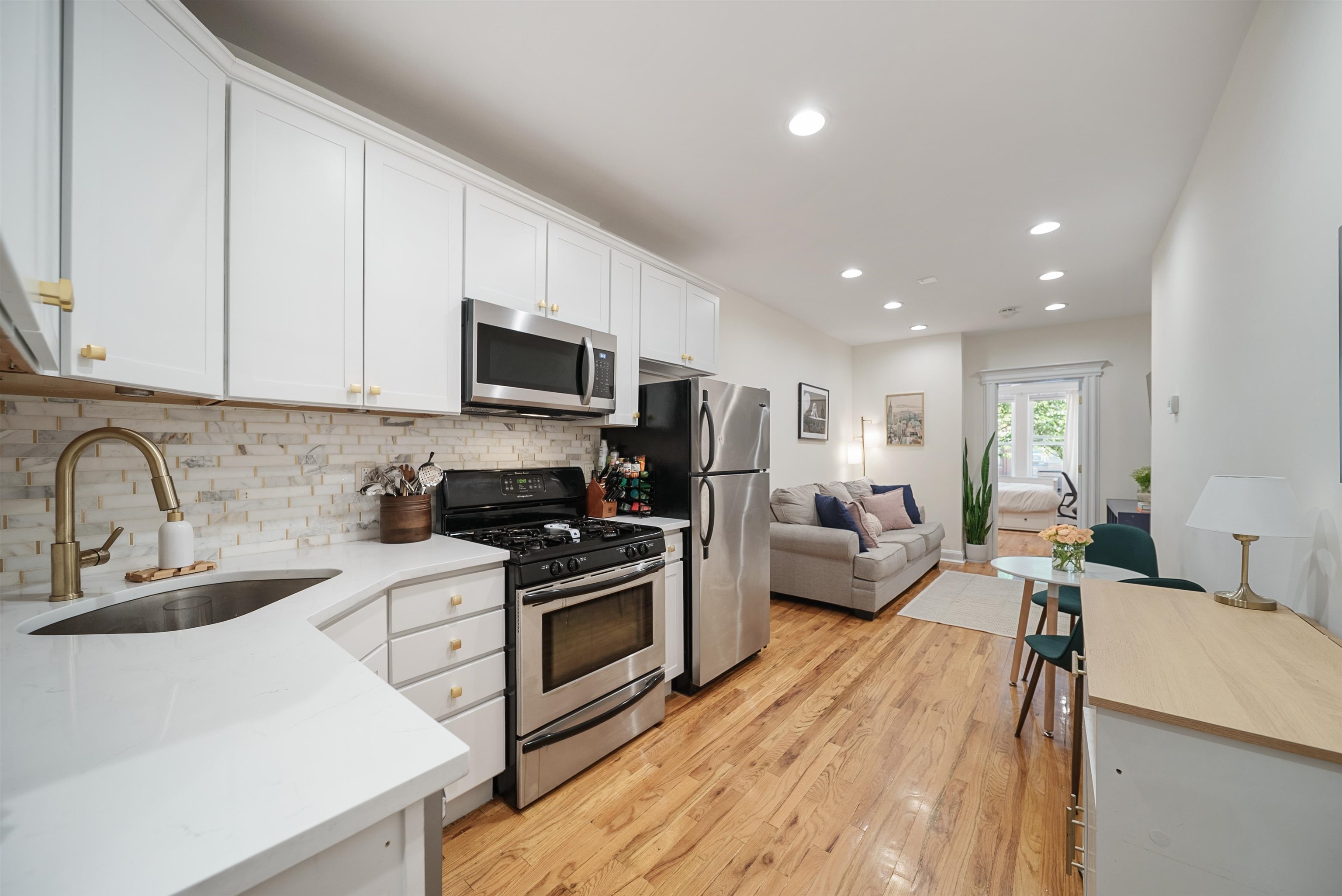 349 7TH ST - Photo 2