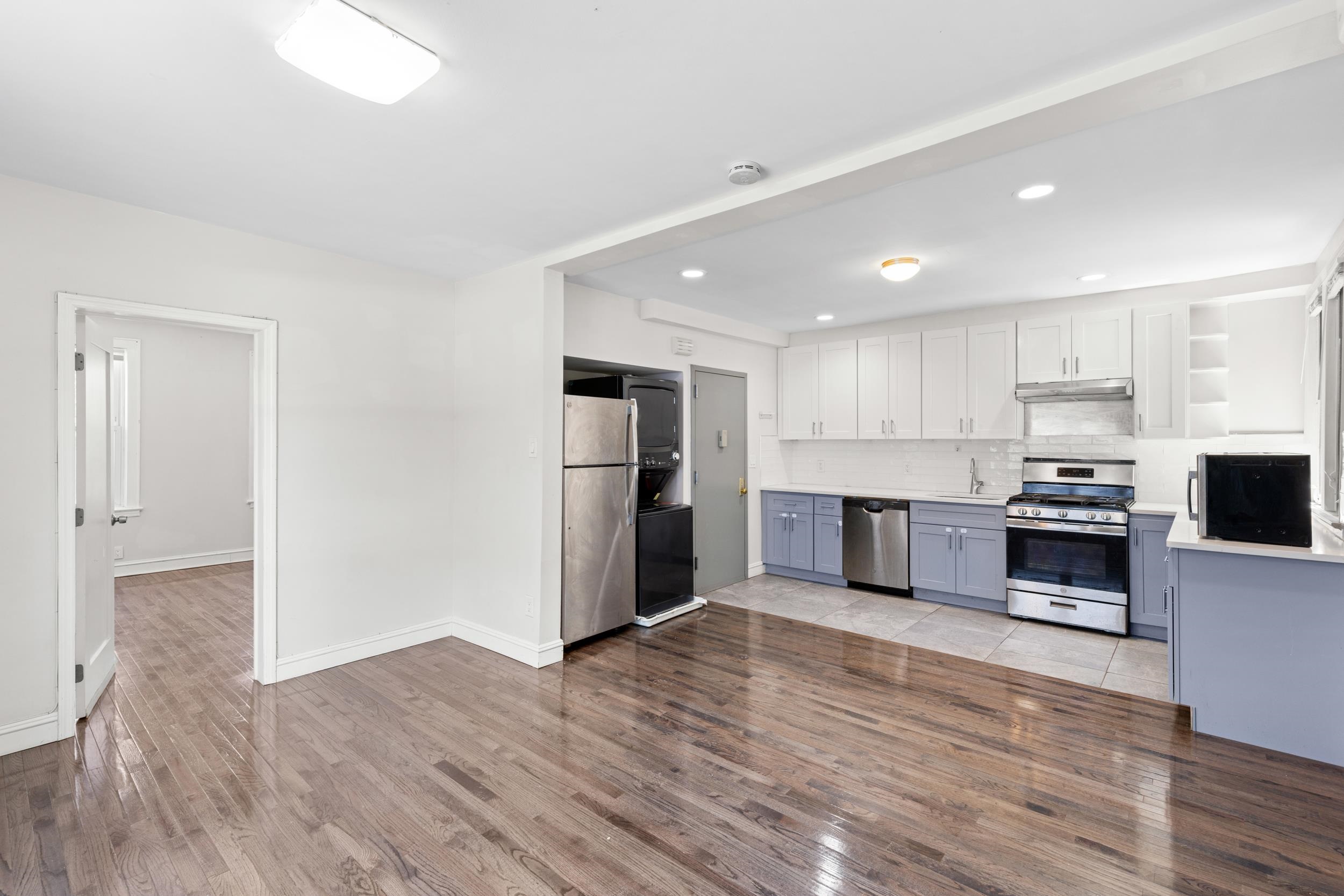 27 LINCOLN ST - Photo 3
