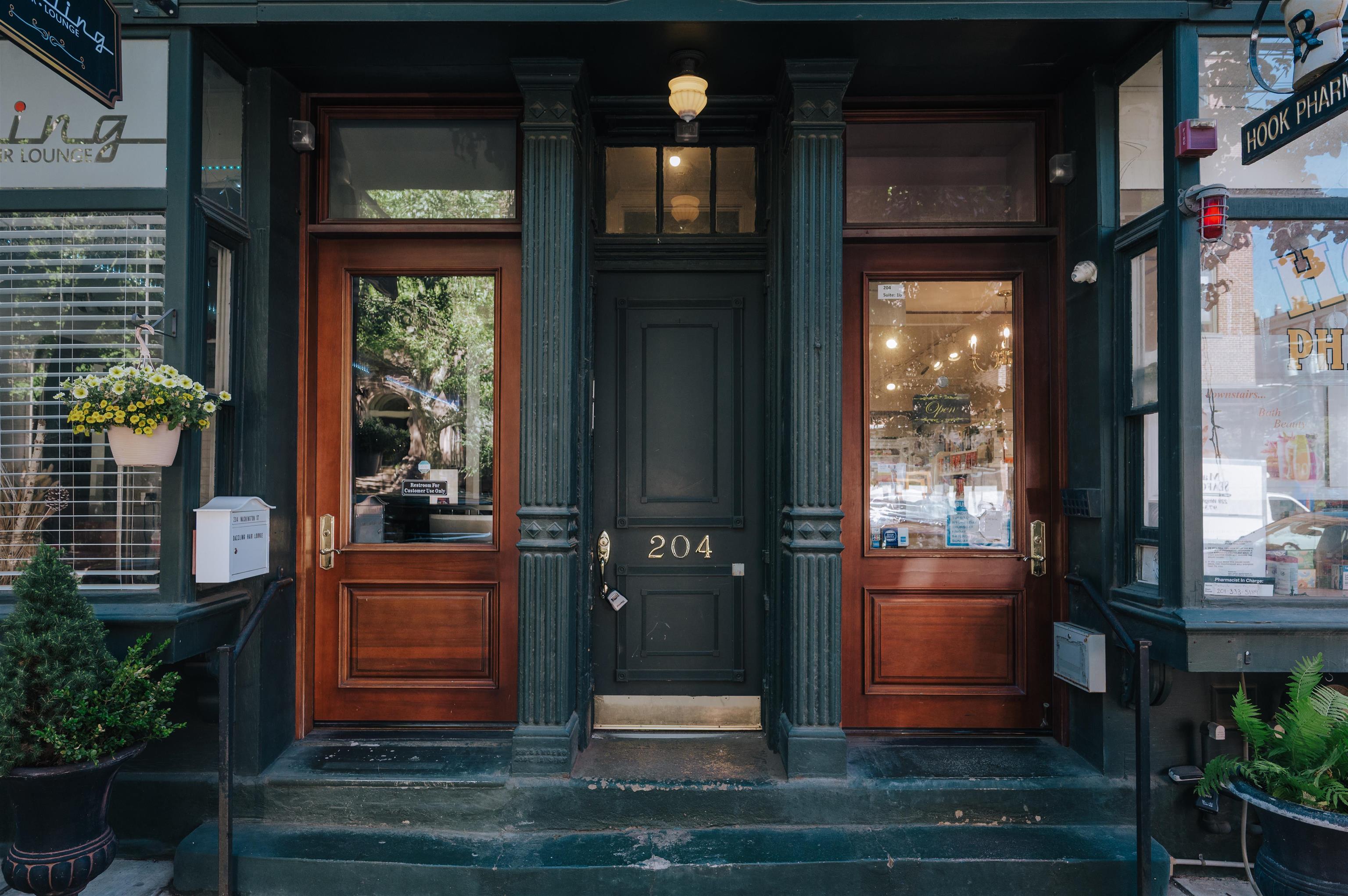 204 WASHINGTON ST - Photo 5