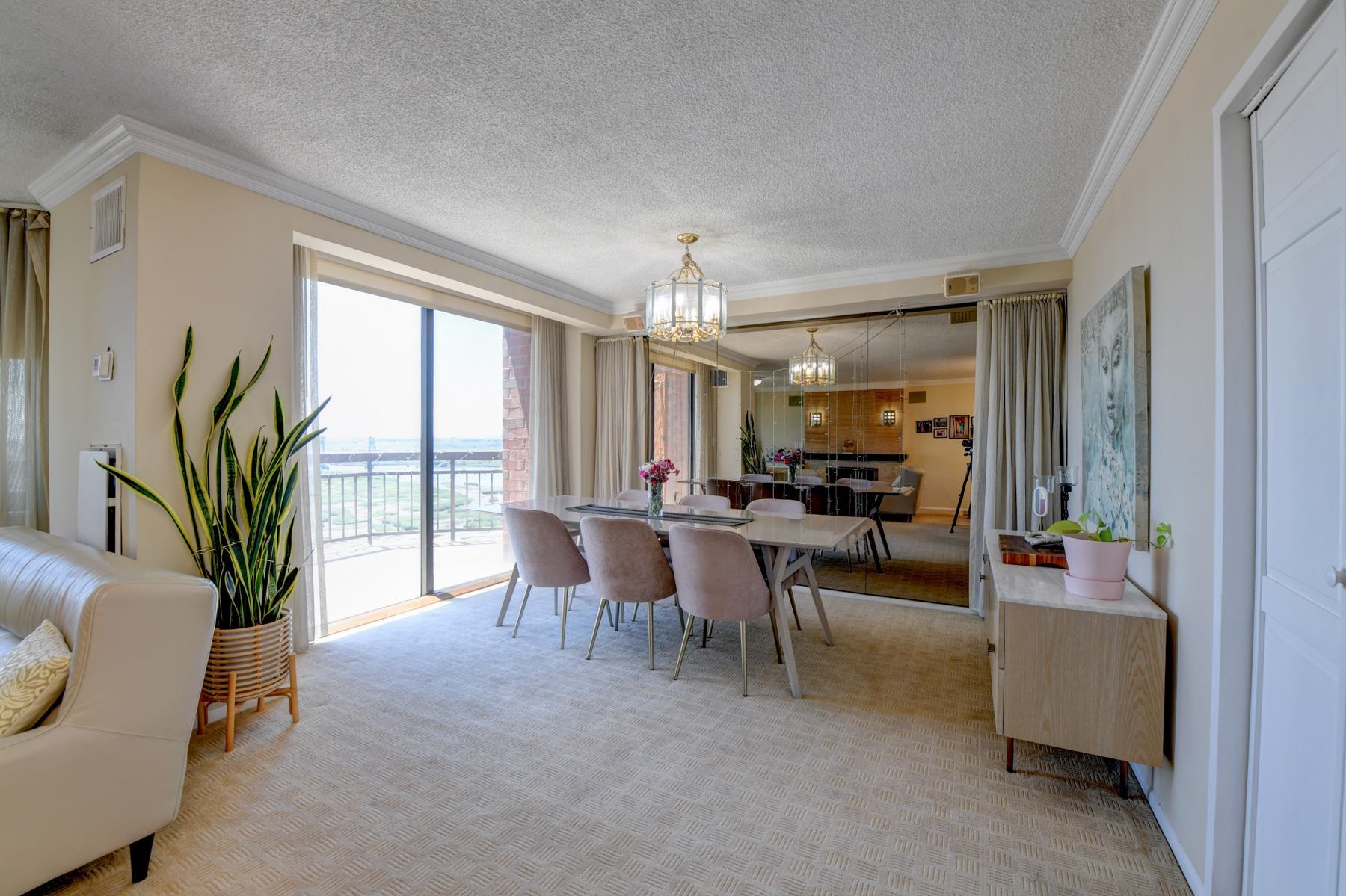 1528 HARMON COVE TOWER - Photo 3