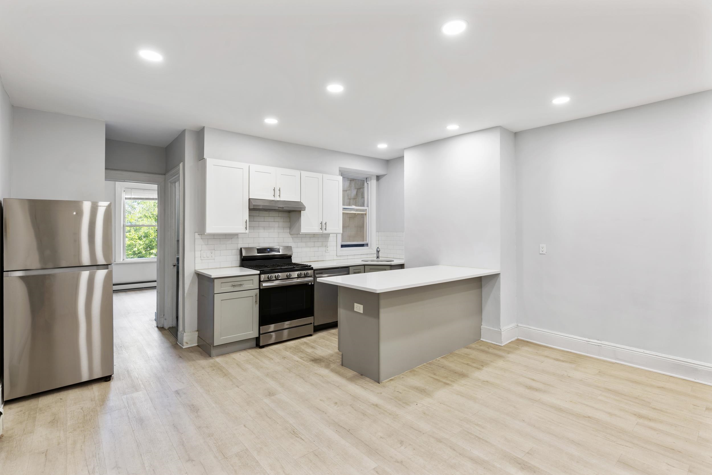 116A BOORAEM AVE - Photo 2