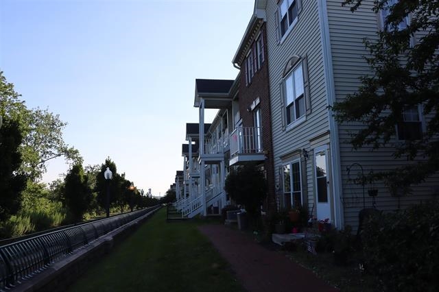 76 CHERRY ST - Photo 2
