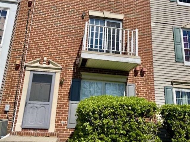 76 CHERRY ST - Photo 3