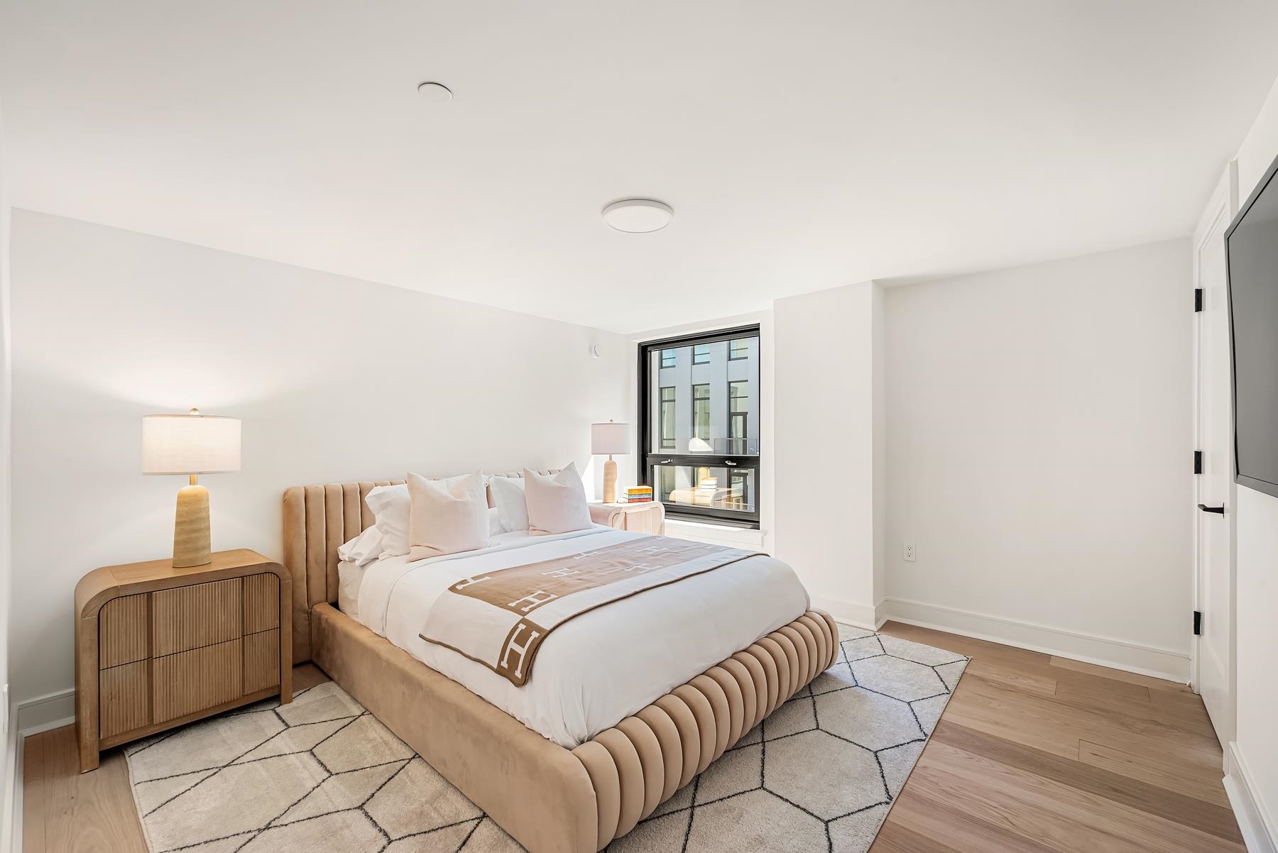 38 JACKSON ST - Photo 5