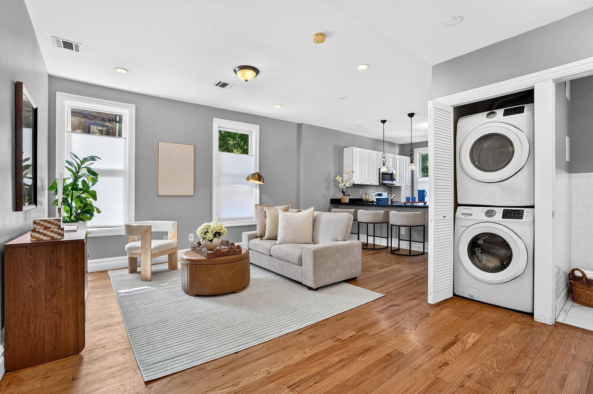 435 WAYNE ST - Photo 3