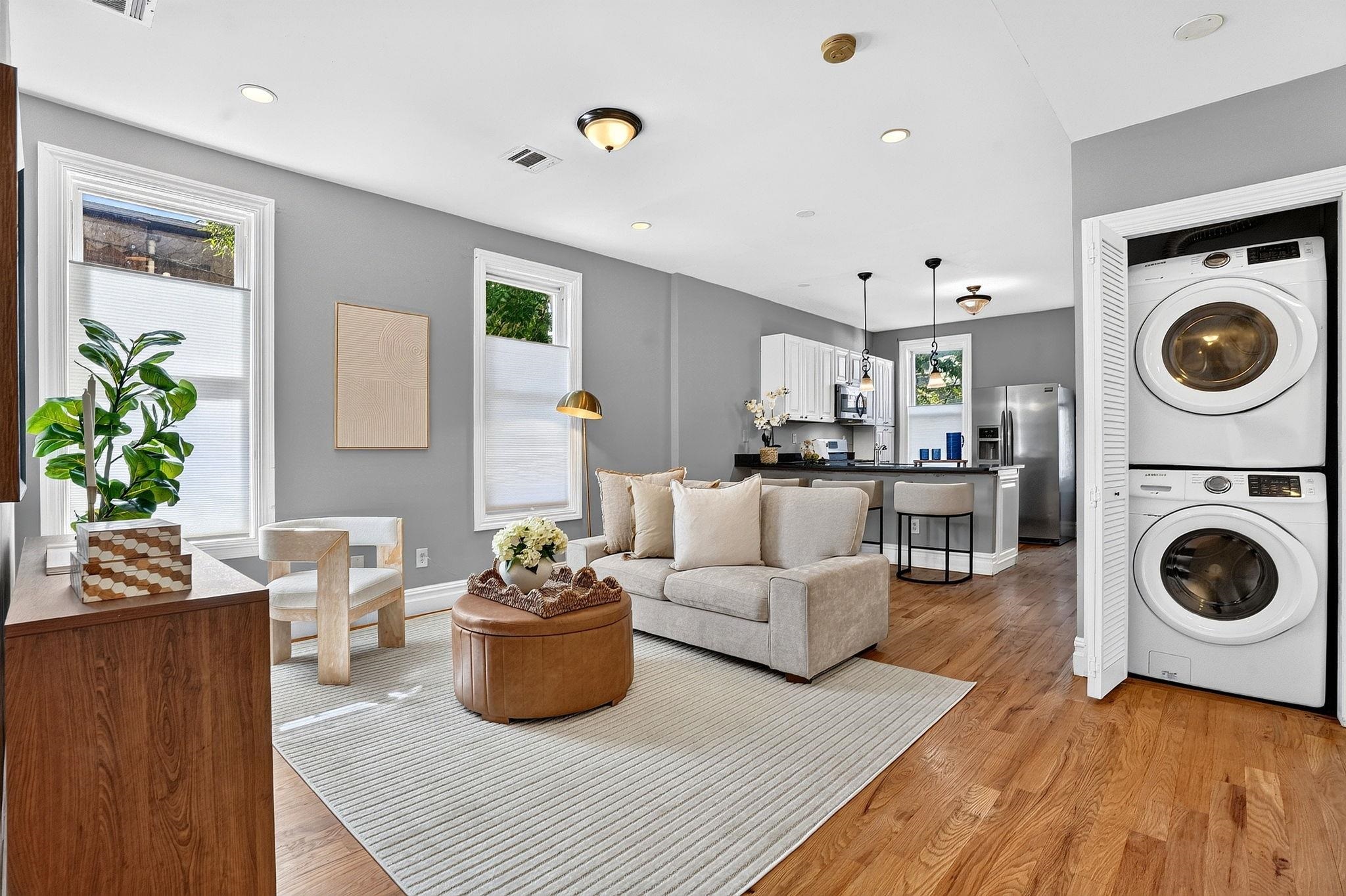 435 WAYNE ST - Photo 4