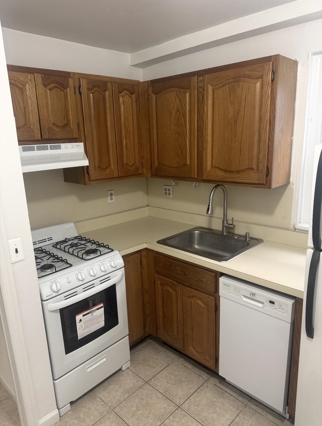 6219 POLK ST - Photo 5