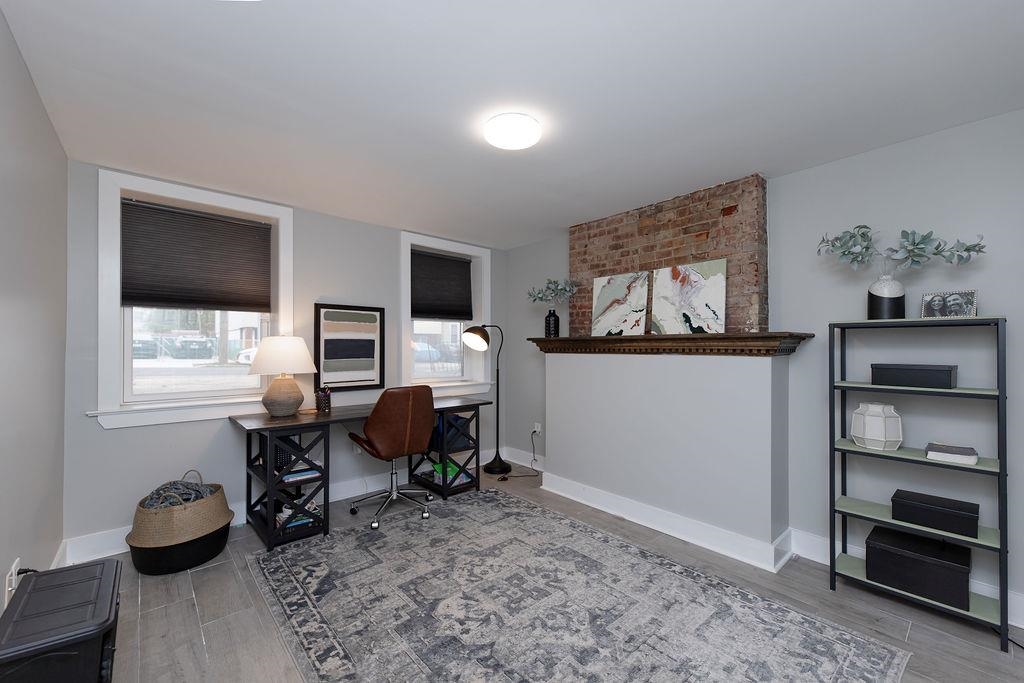 8 ELIZABETH ST - Photo 2