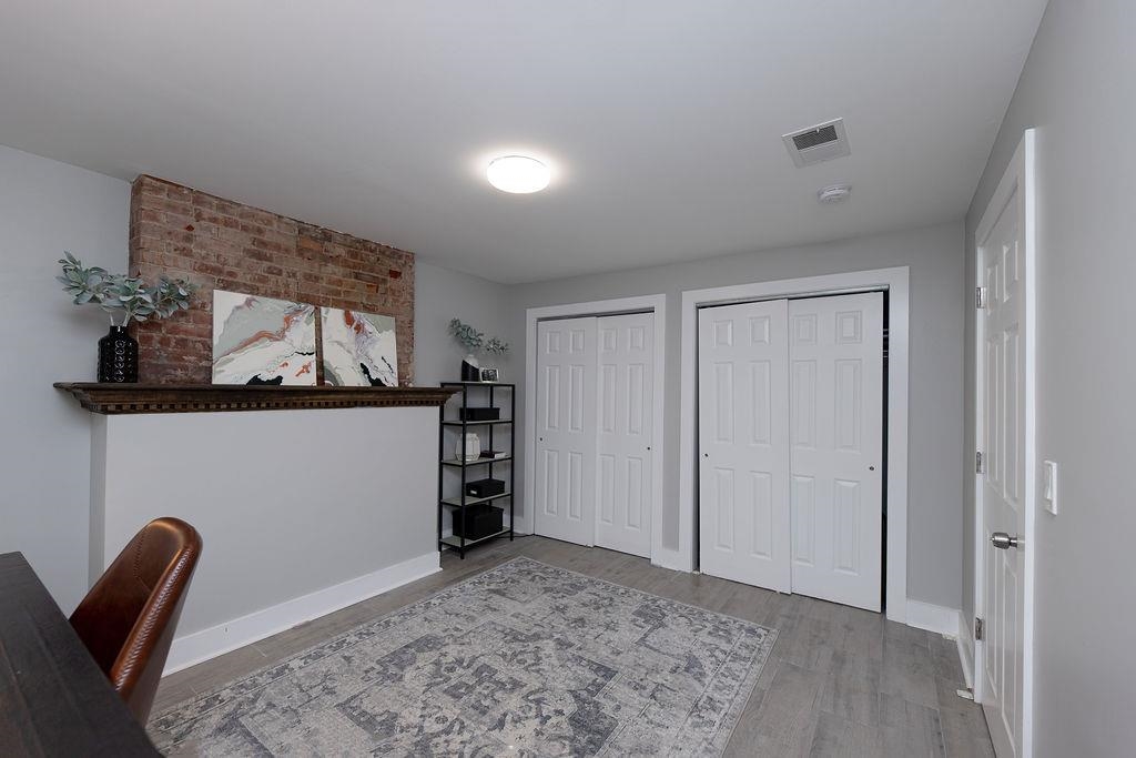 8 ELIZABETH ST - Photo 3