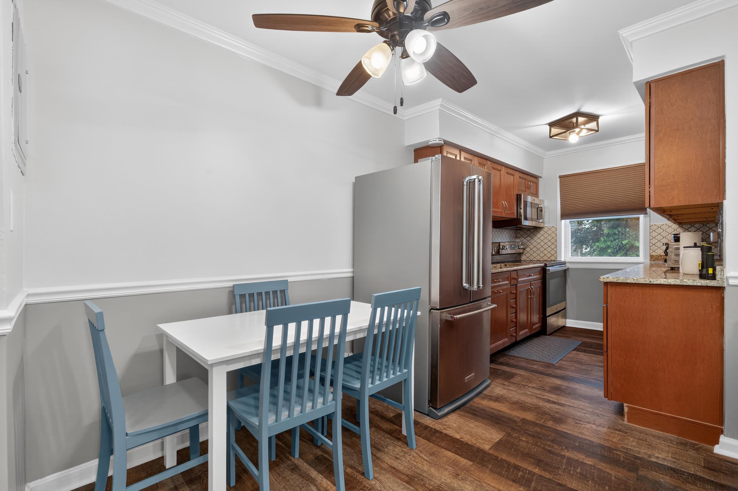 214 AVENUE A - Photo 5
